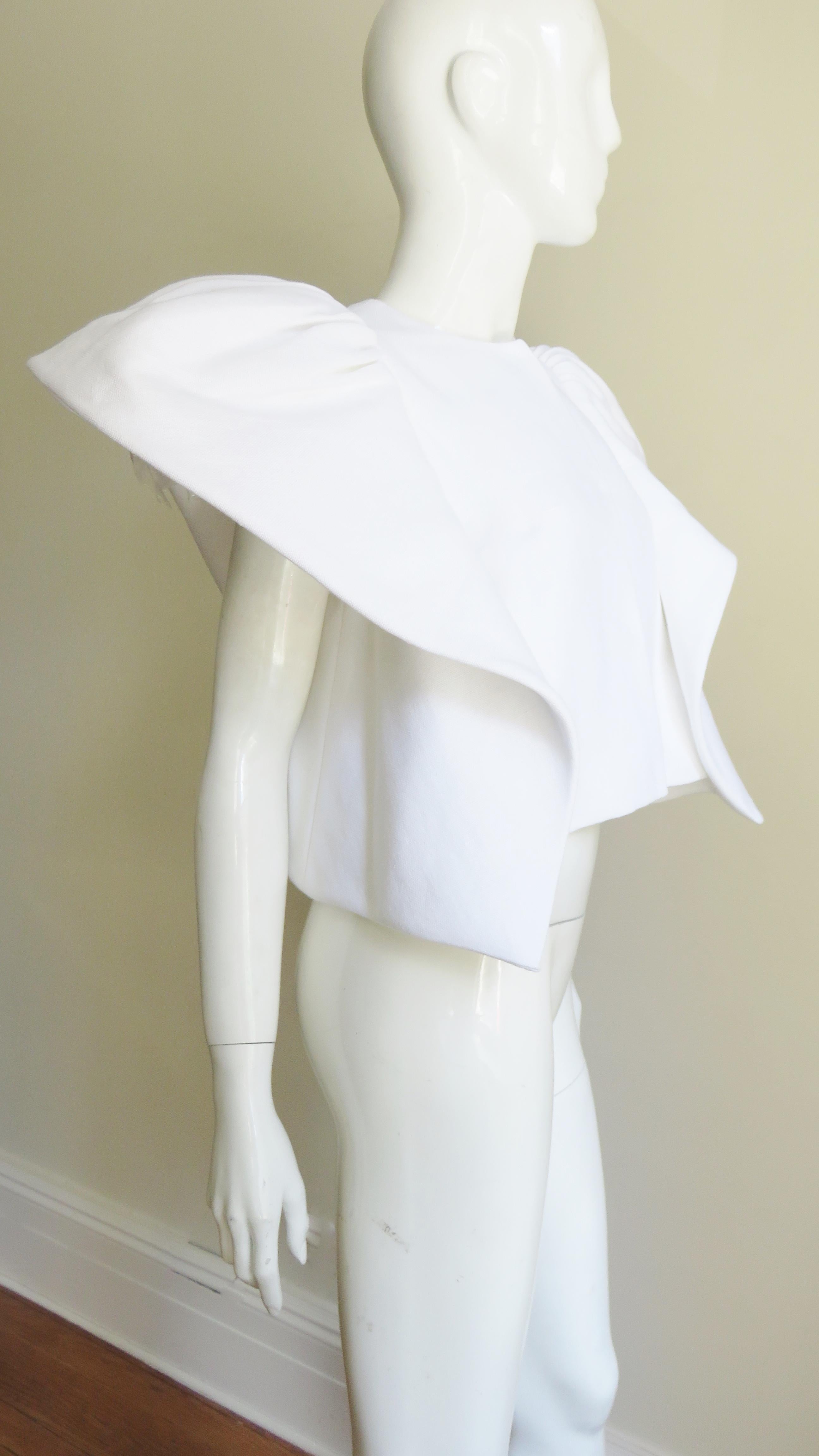 Delpozo Sculptural Linen Jacket For Sale 4