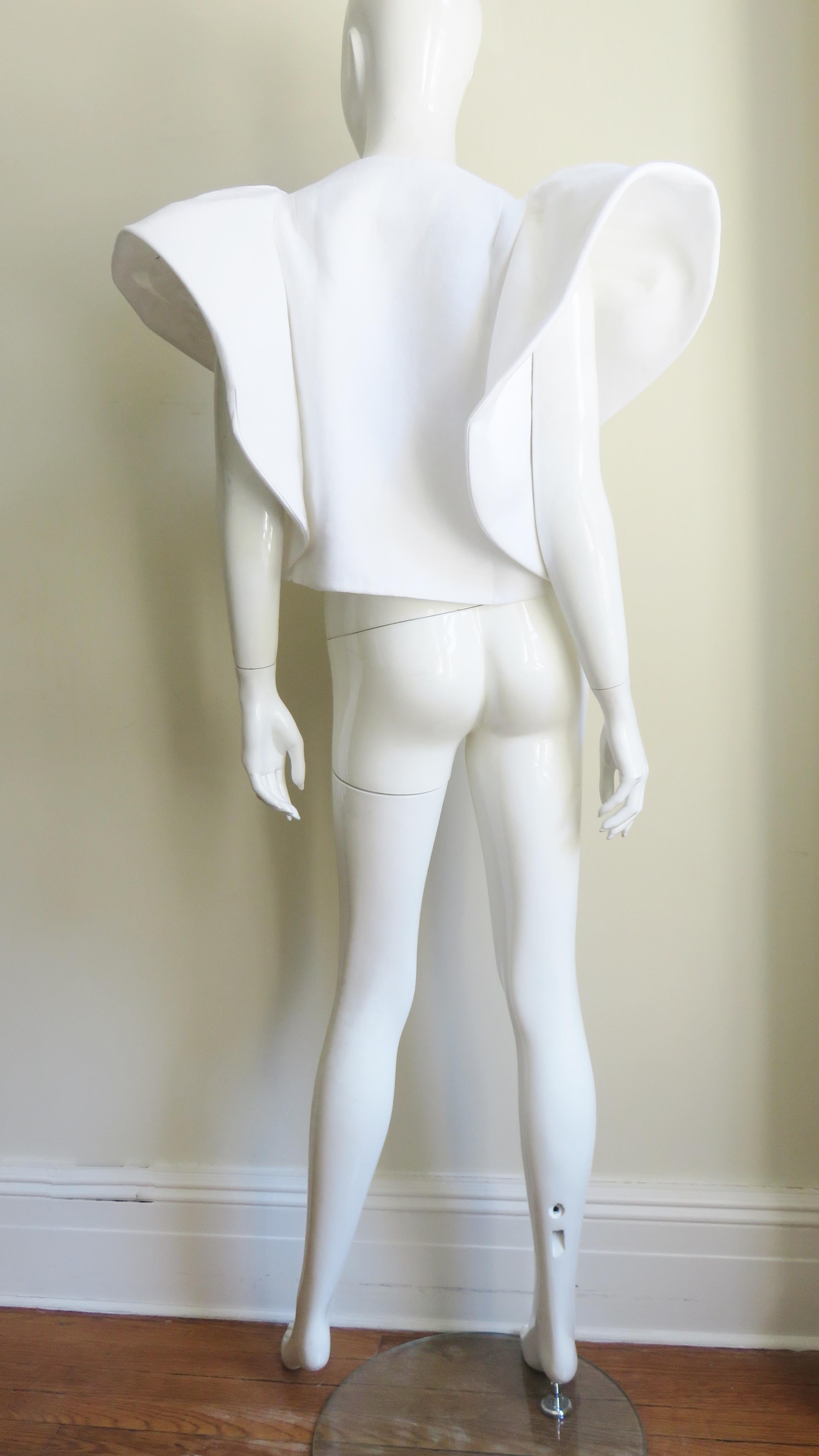 Delpozo Sculptural Linen Jacket For Sale 7