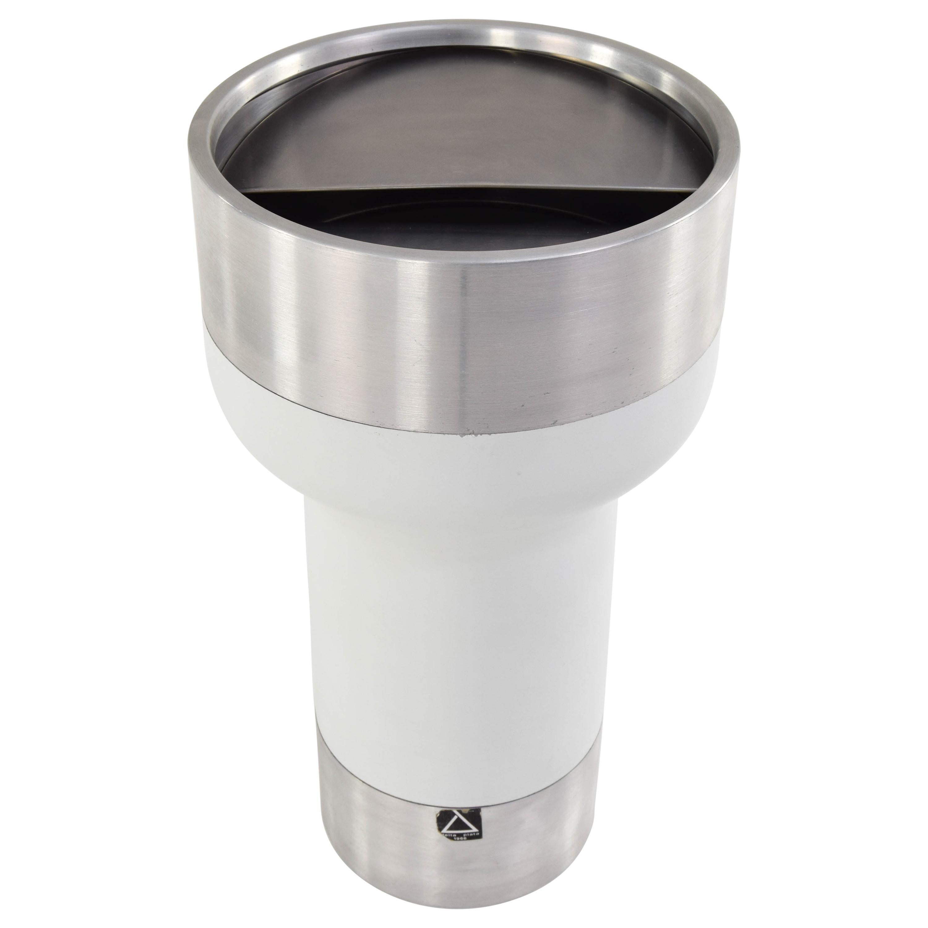 Delta Ashtray by Antoni Bonamusa for Ciervo industrial, Silver Delta Award 1966