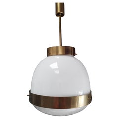 Delta grande de Sergio Mazza pour Artemide