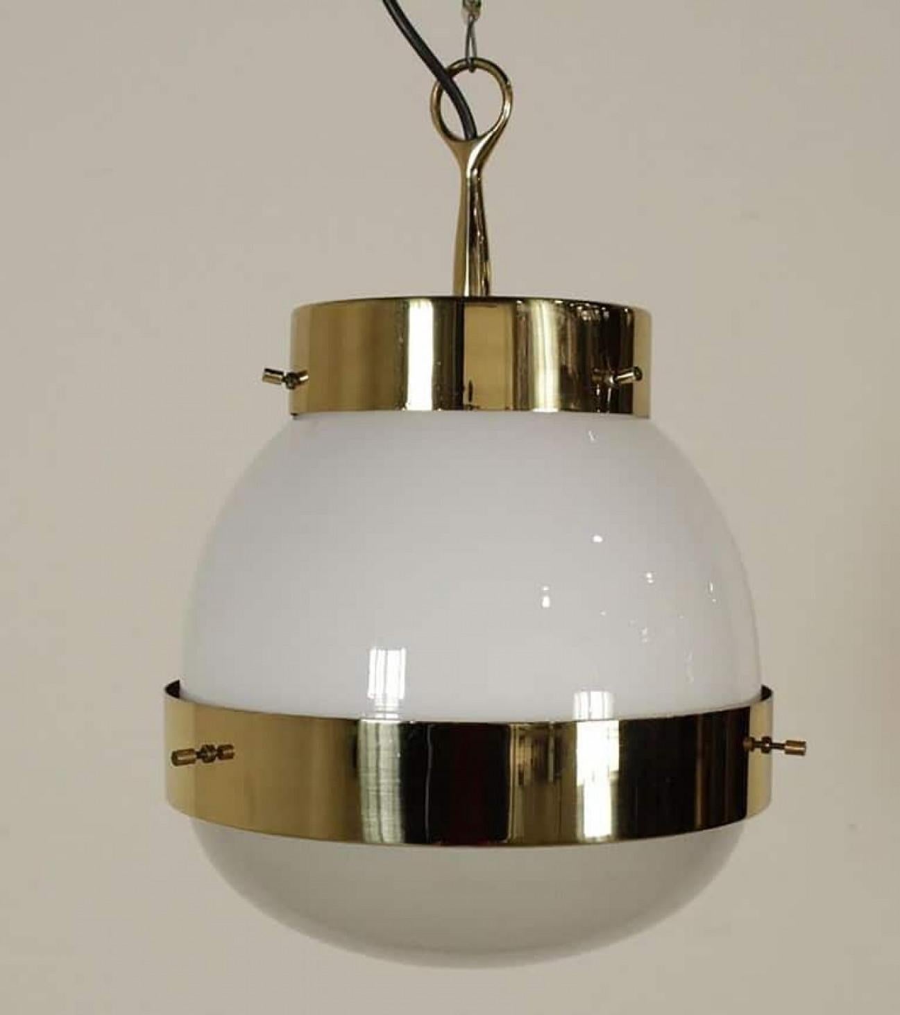 Paire de lampes à suspension Delta Grande en laiton de Sergio Mazza pour Artemide, années 1960 en vente 4