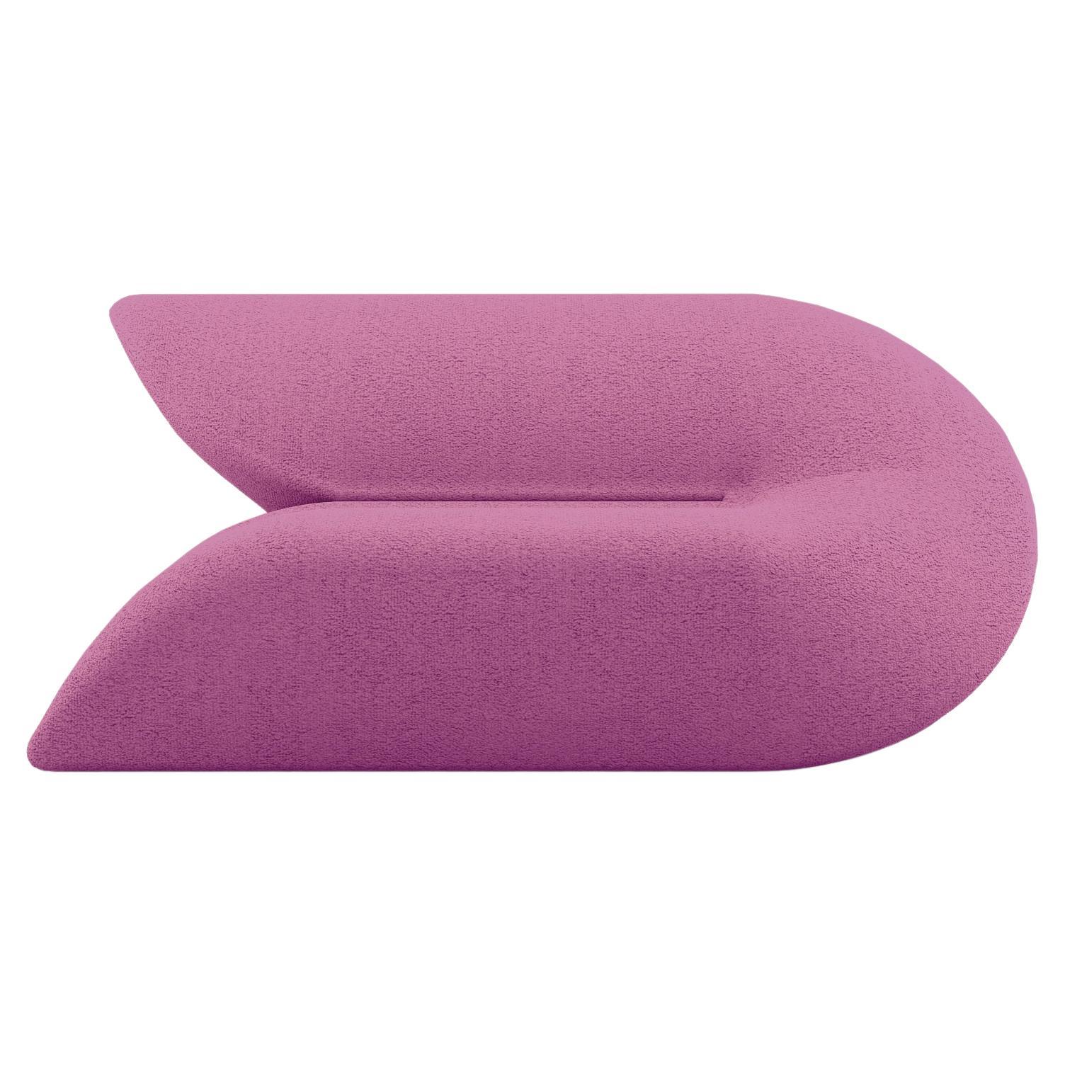 Canapé Delta moderne à deux places tapissé de violet