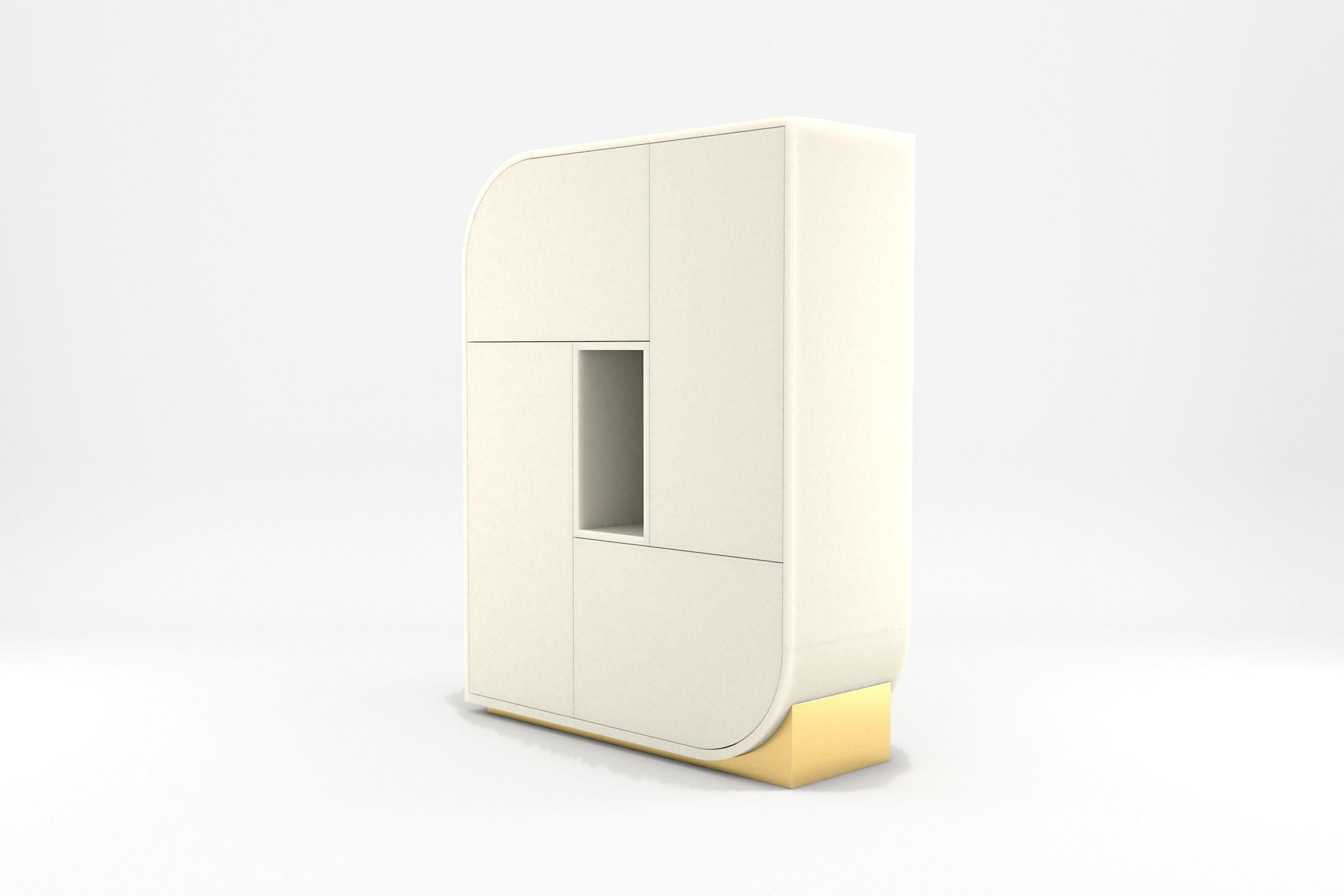 Delta Wardrobe - Modern Wardrobe in Polished White Lacquer with Brass Details In New Condition For Sale In London, GB