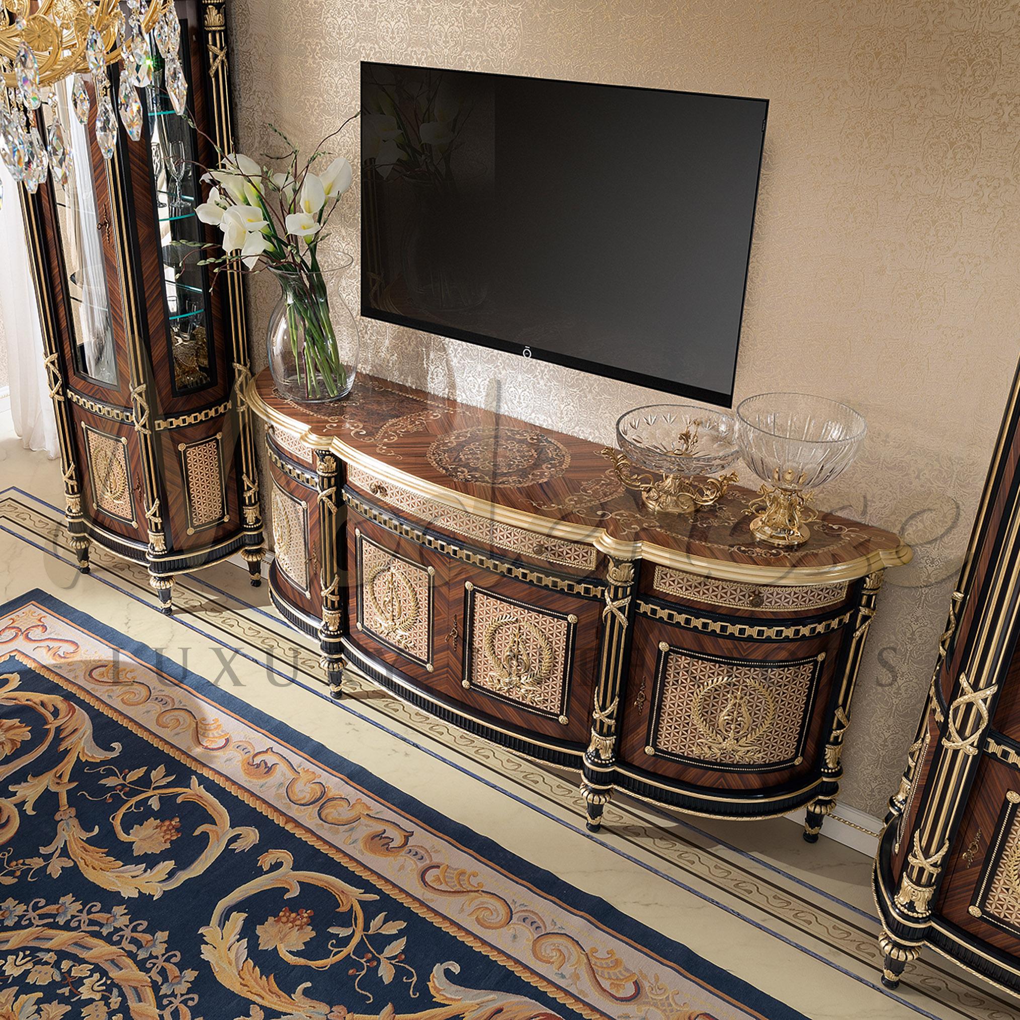 Deluxe Deluxe- Sideboard mit vier Türen und Schubladen und Radica-Intarsien von Modenese (Gemalt) im Angebot