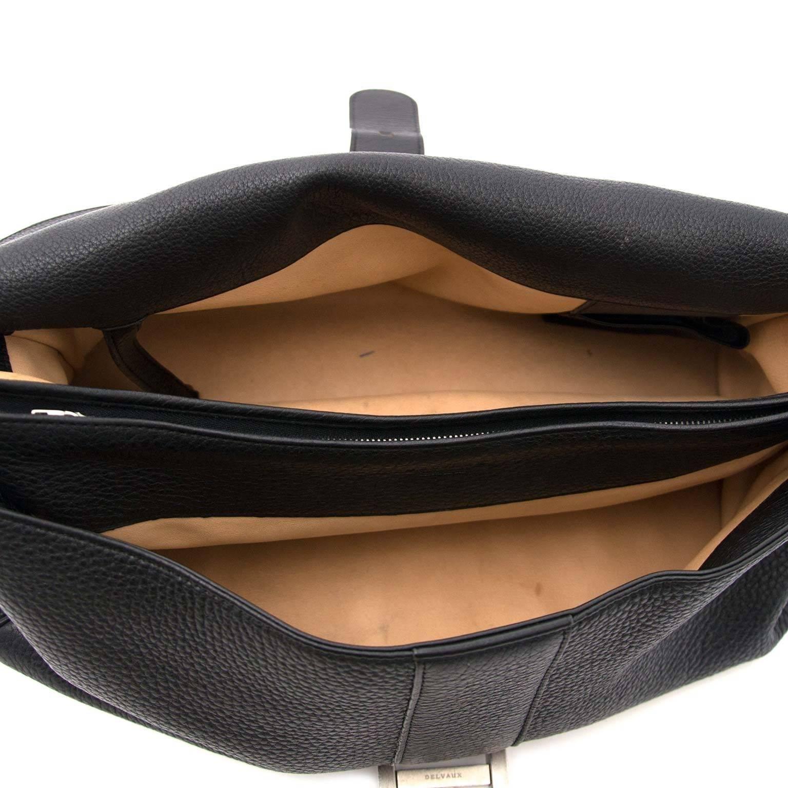 Delvaux Black Brillant Besace Shoulder Bag 2