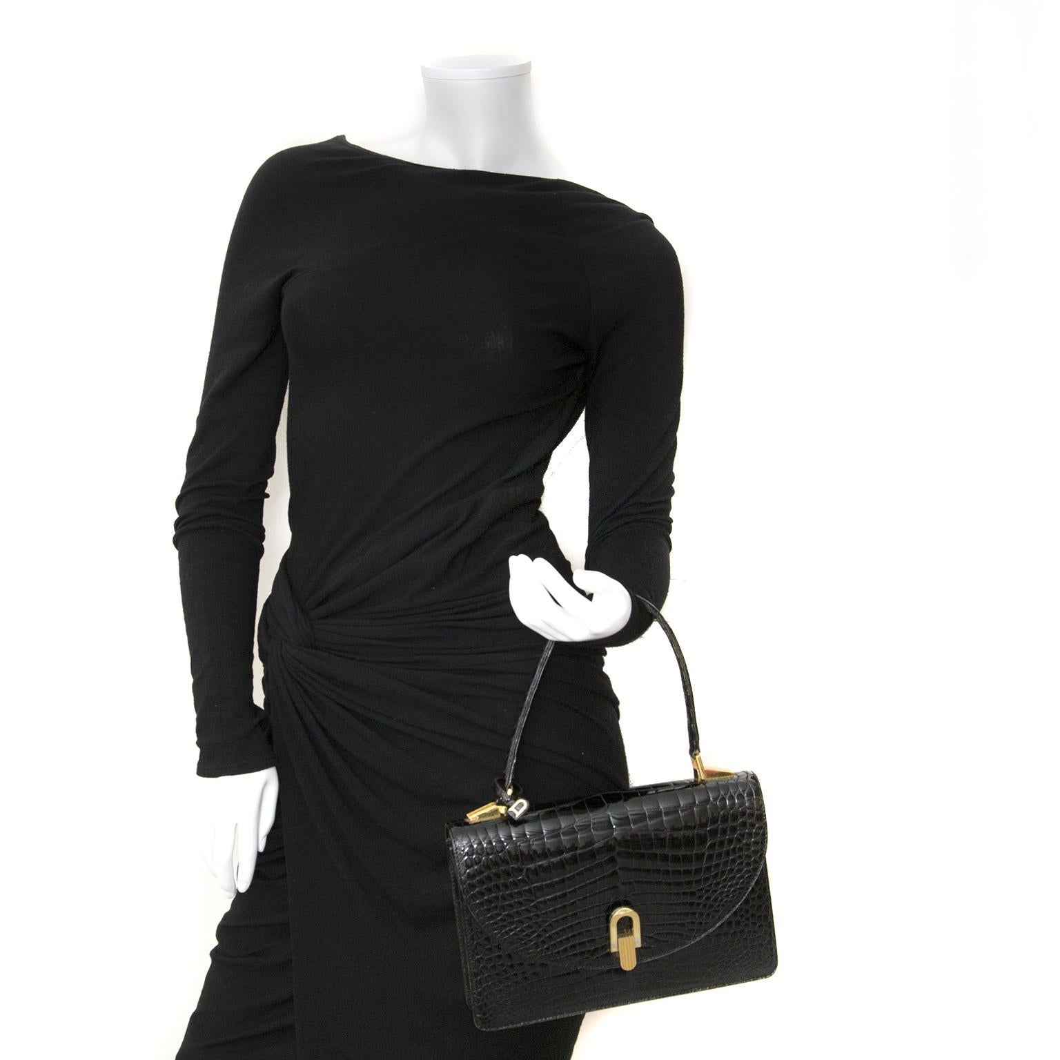 Delvaux Black Croco Handbag In Good Condition In Antwerp, BE