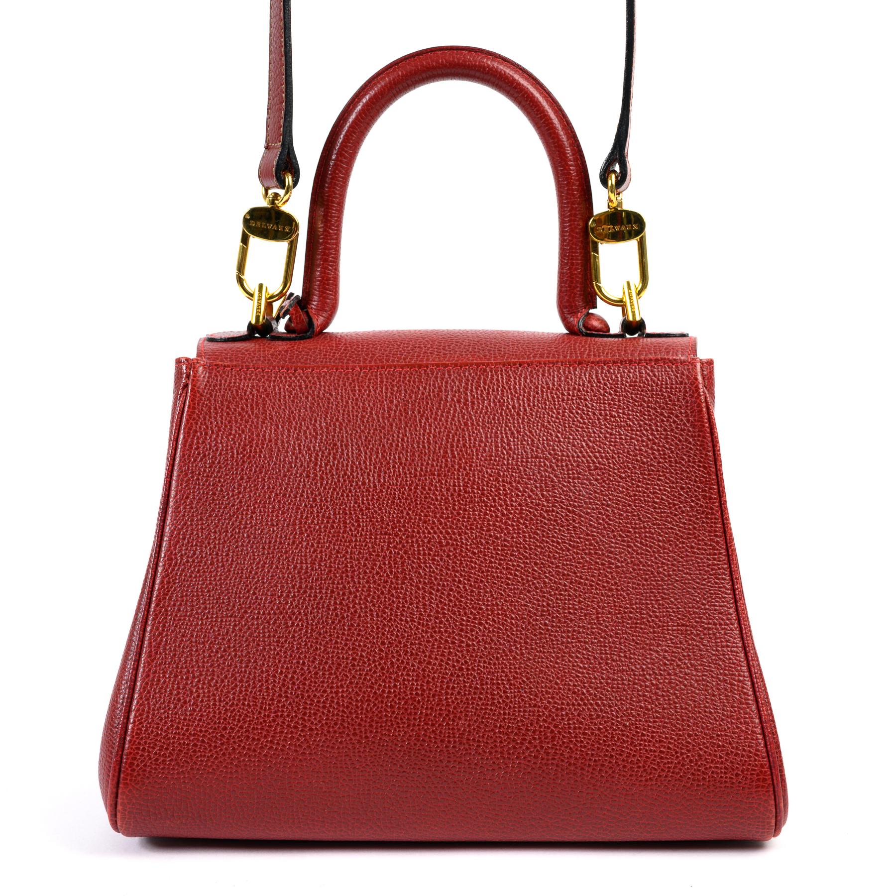 Delvaux Burgundy PM Brillant

A timeless beauty, that will never go out of style! The static design and elegant color make sure that this Delvaux Brillant will last your a lifetime. 

The Brillant bag is crafted in burgundy colored leather and is