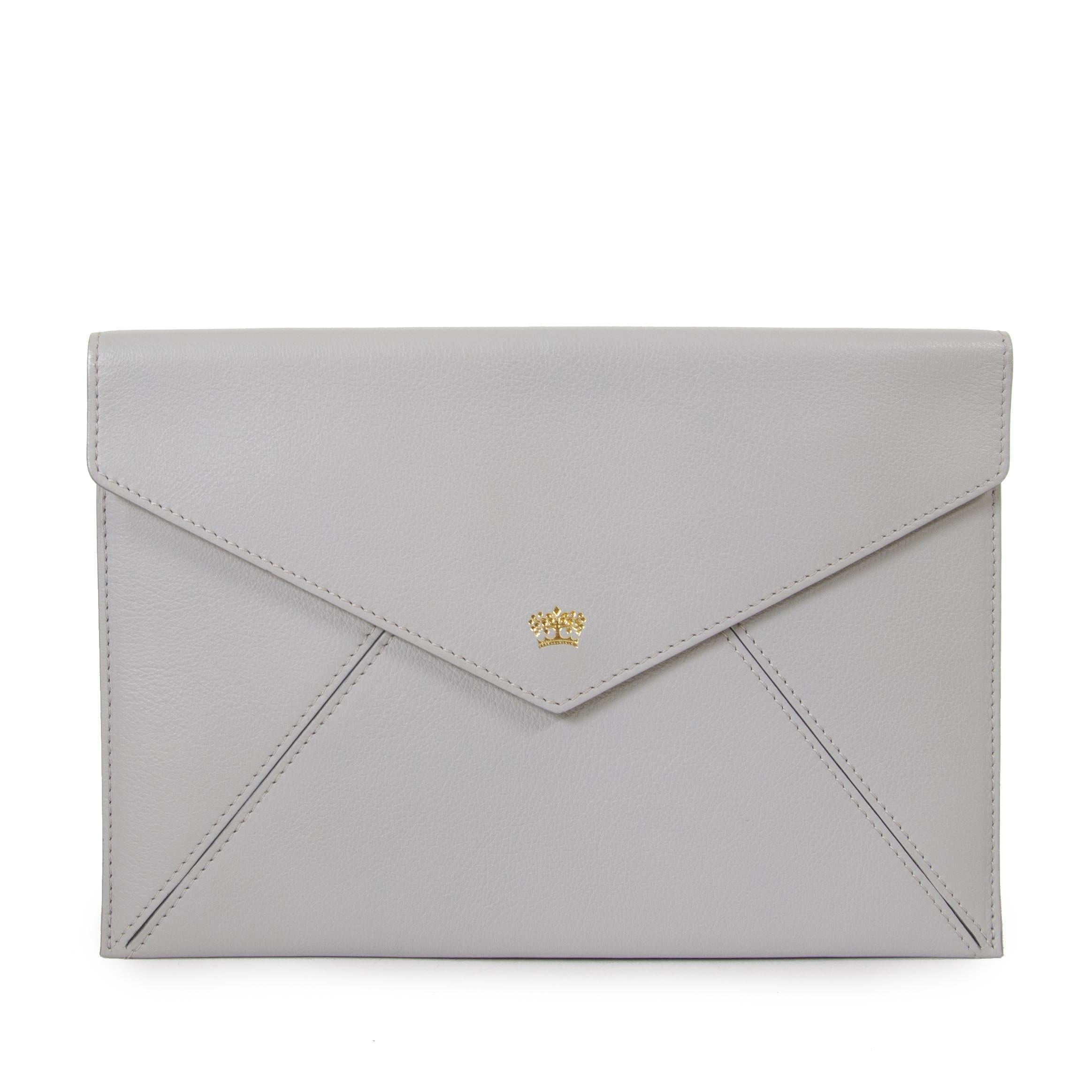 Delvaux Light Grey Message Clutch In Excellent Condition In Antwerp, BE