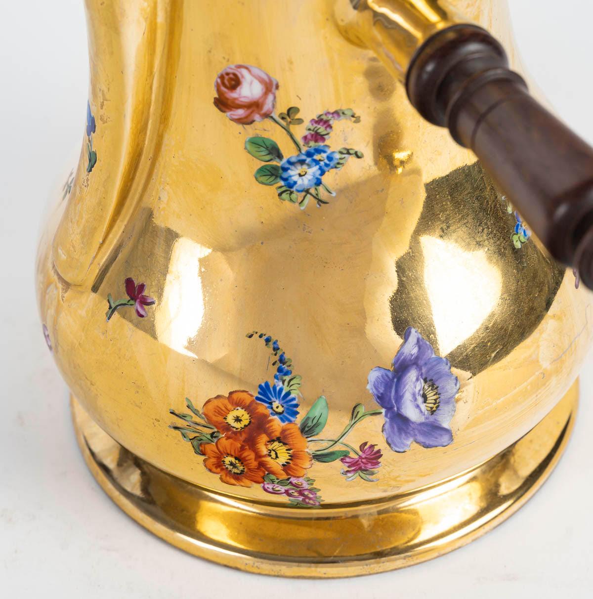 20th Century Delvaux Porcelain Chocolatier, 19th Century, Napoleon III Period. For Sale