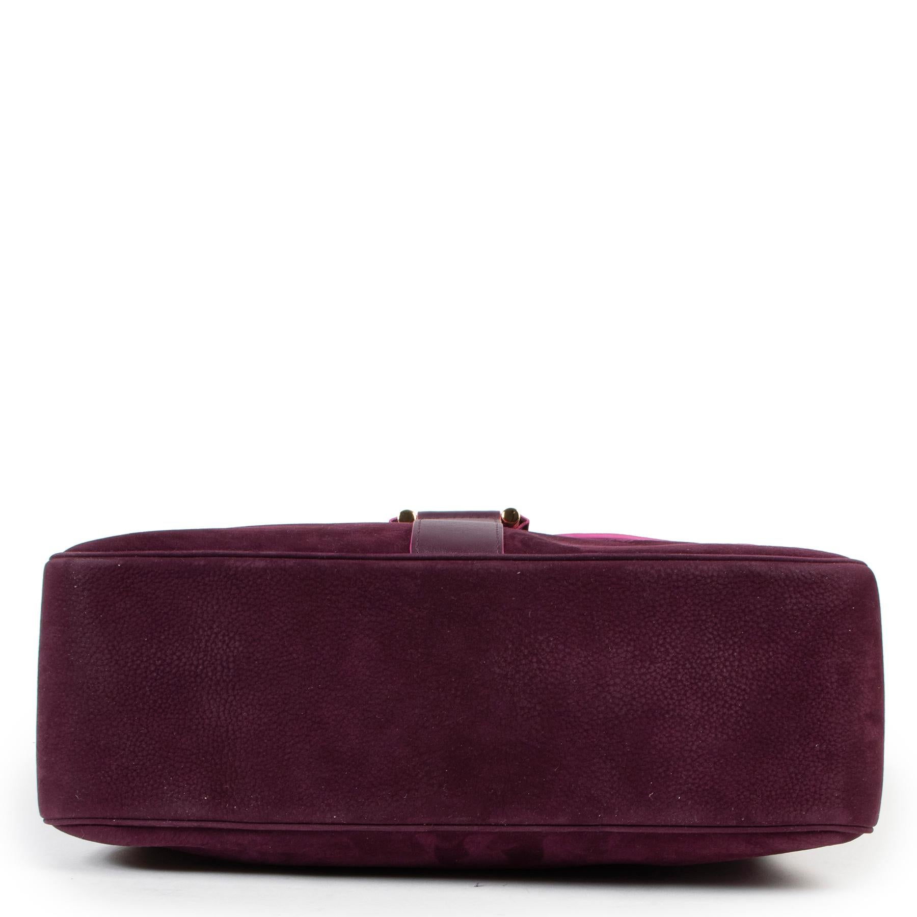 Delvaux Lila Nubuck Givry Umhängetasche im Zustand „Gut“ in Antwerp, BE