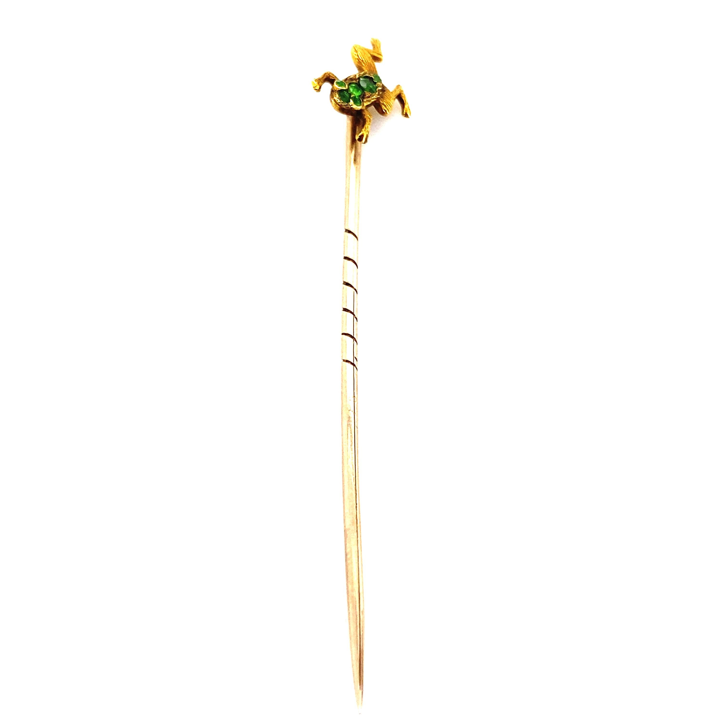 Retro Demantoid Garnet 15 Karat Yellow Gold Frog Stick Pin, Circa 1950 For Sale