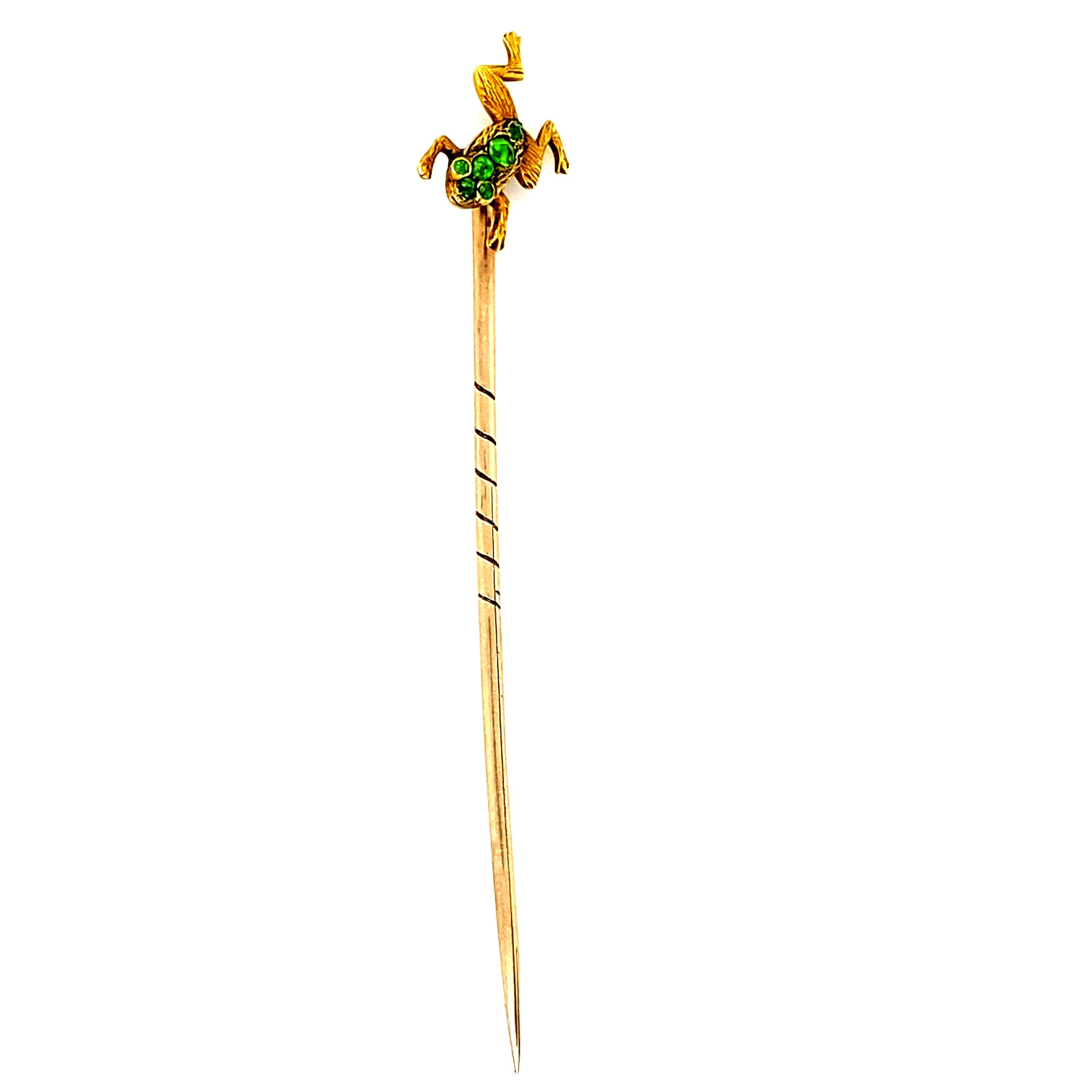 Demantoid Garnet 15 Karat Yellow Gold Frog Stick Pin, Circa 1950 For Sale 1