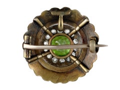 Spilla con granato demantoide, diamanti e perle, 1890 circa.