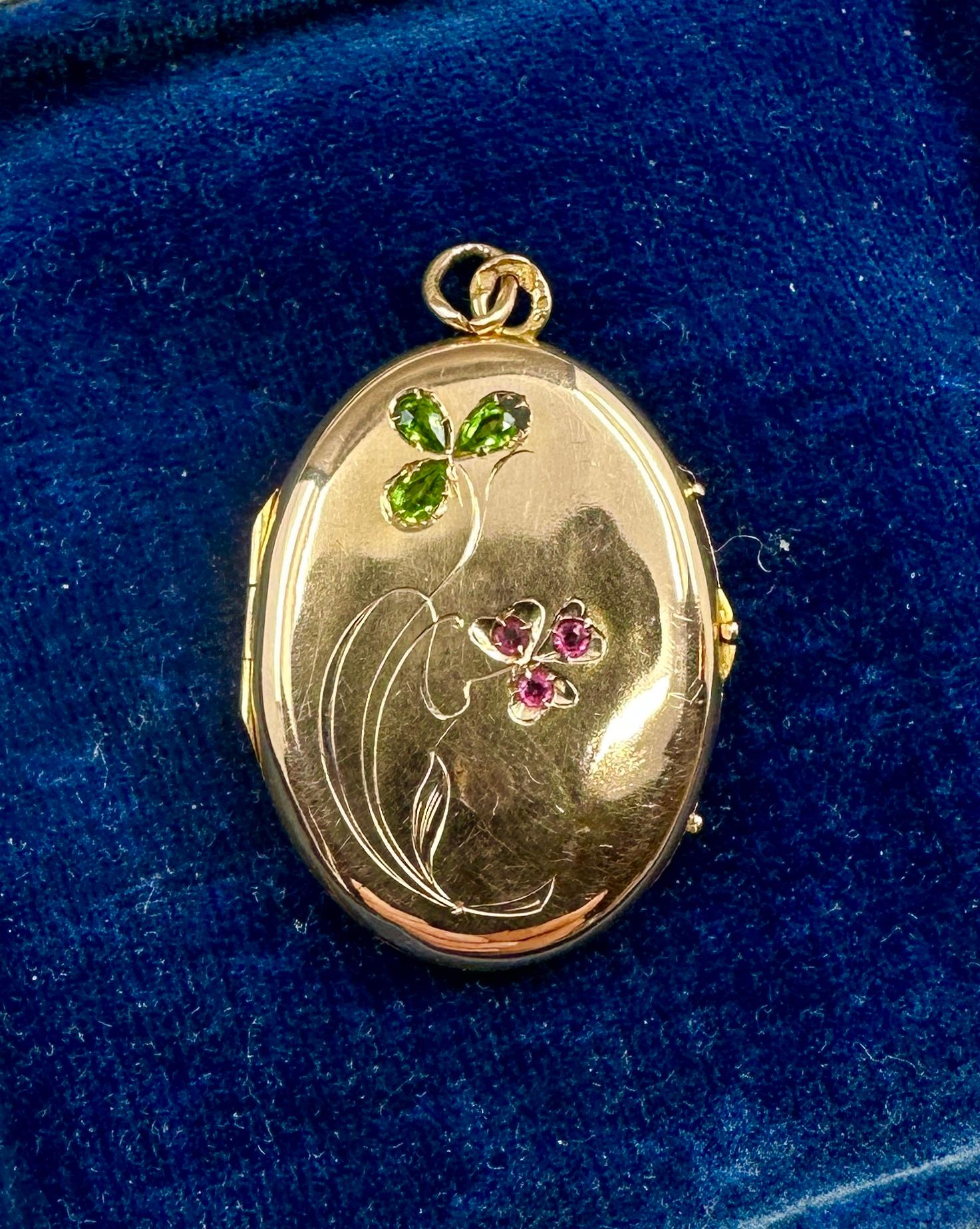 Collana con ciondolo a forma di fiore di granato demantoide e rubino Arte Antiques in vendita 5