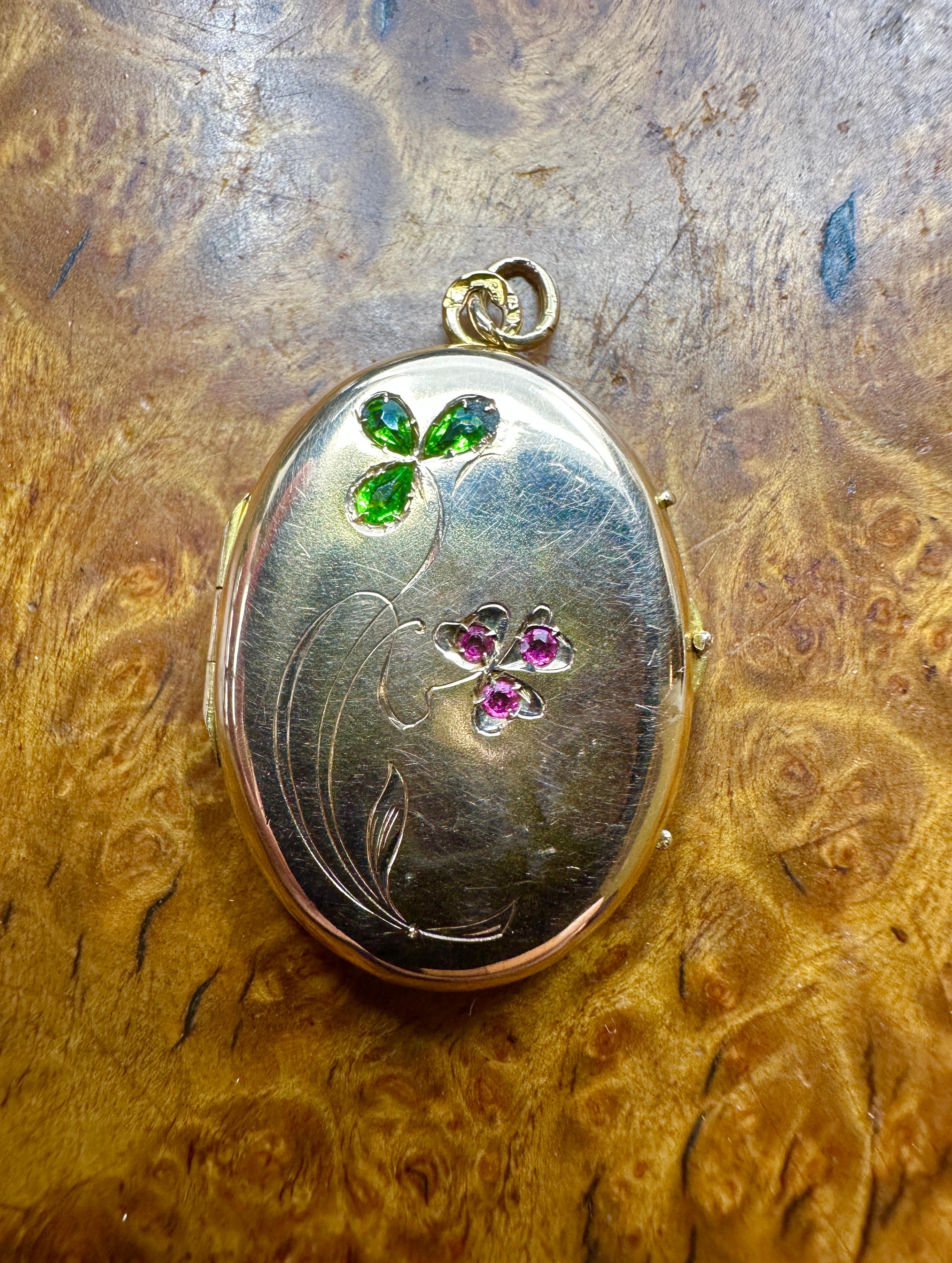 Collana con ciondolo a forma di fiore di granato demantoide e rubino Arte Antiques in vendita 6