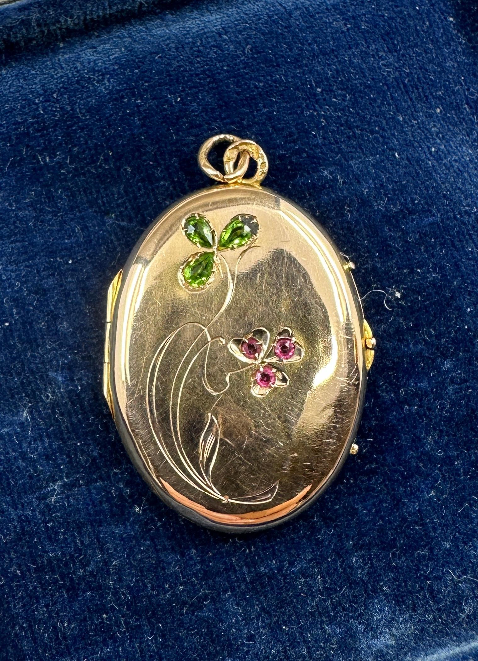Art Nouveau Collana con ciondolo a forma di fiore di granato demantoide e rubino Arte Antiques in vendita