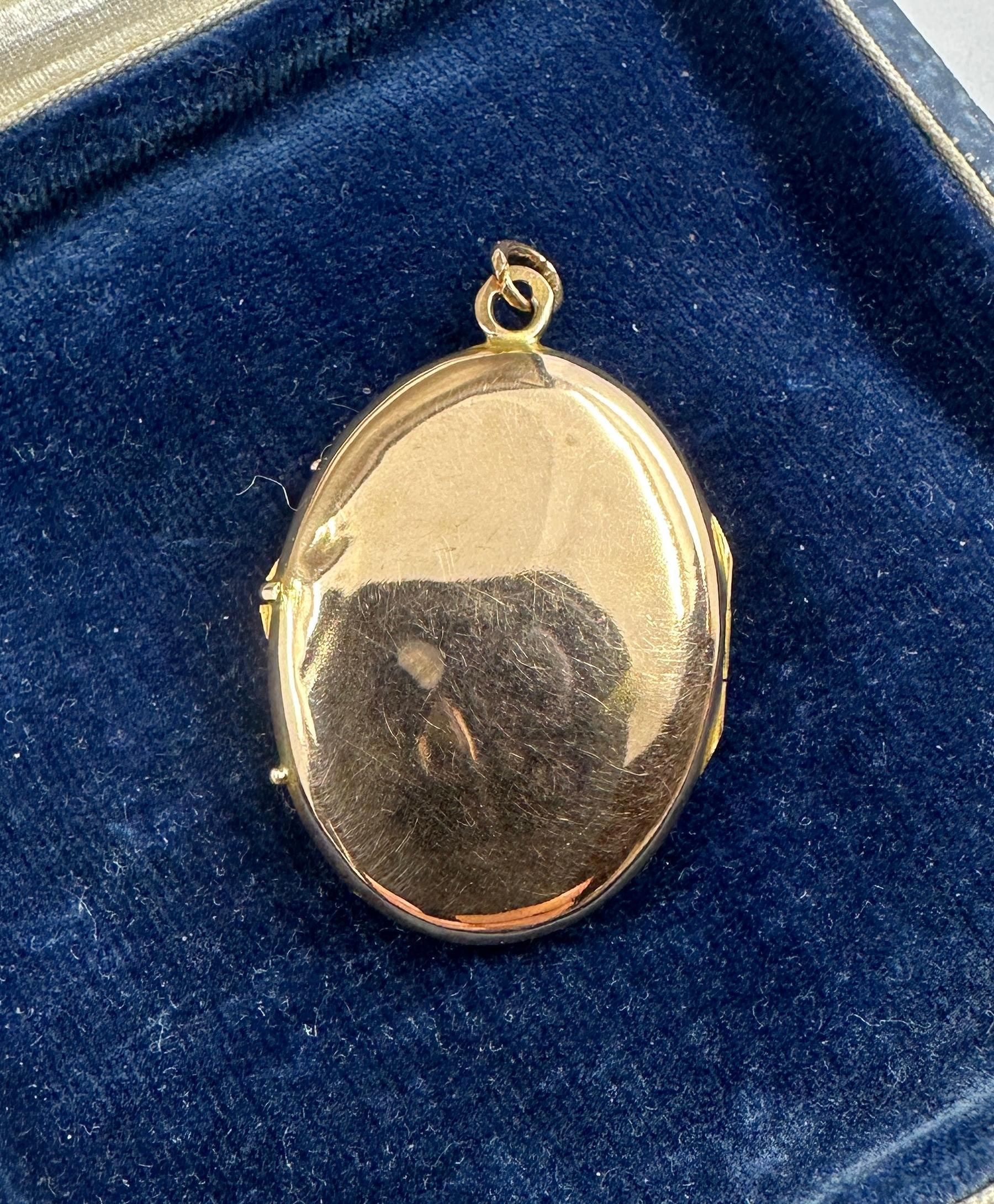 Donna Collana con ciondolo a forma di fiore di granato demantoide e rubino Arte Antiques in vendita