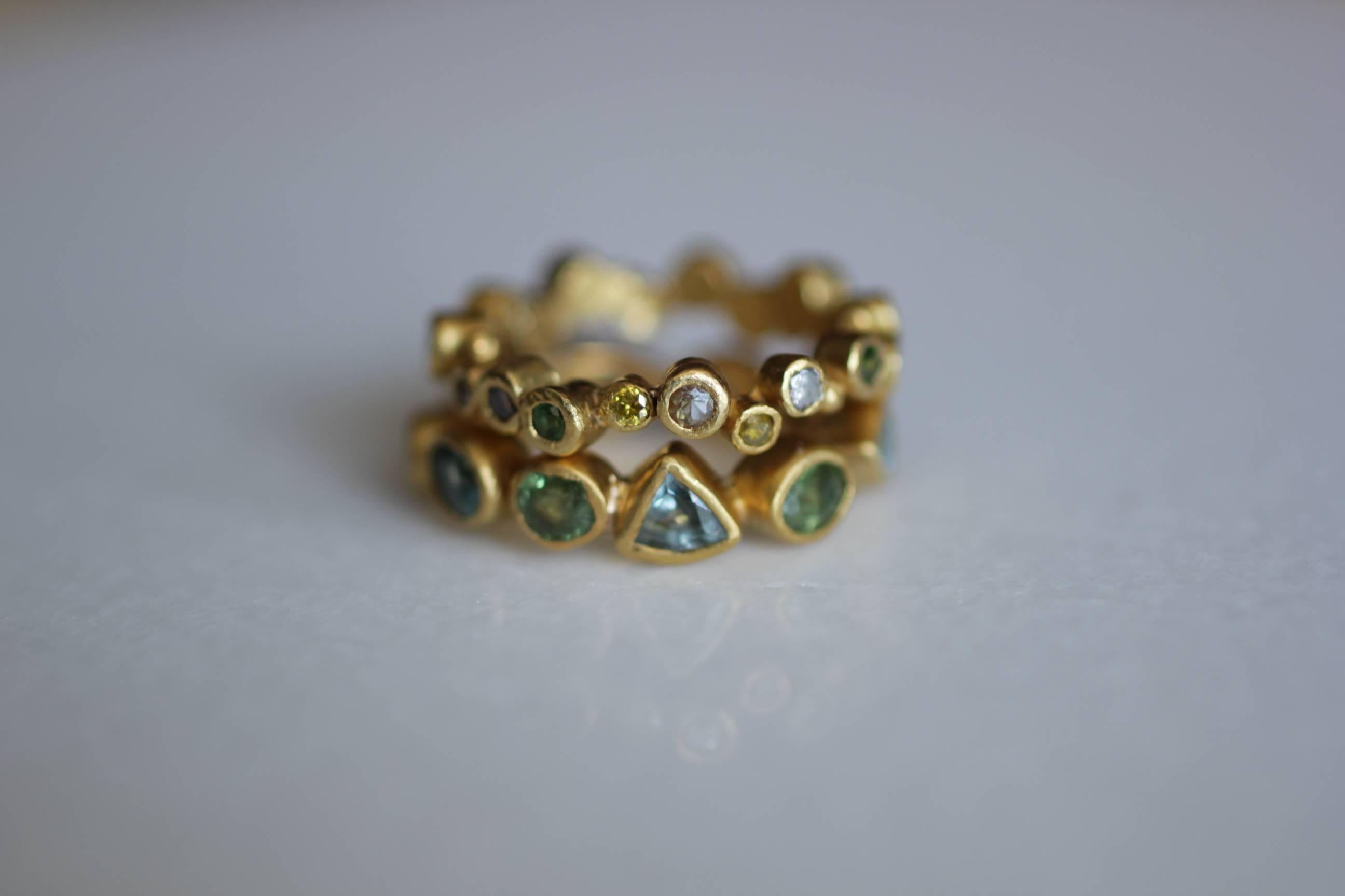 Women's Demantoid Garnet Zircon 22 Karat-21 Karat Solid Gold Bezel Bridal Fashion Ring For Sale