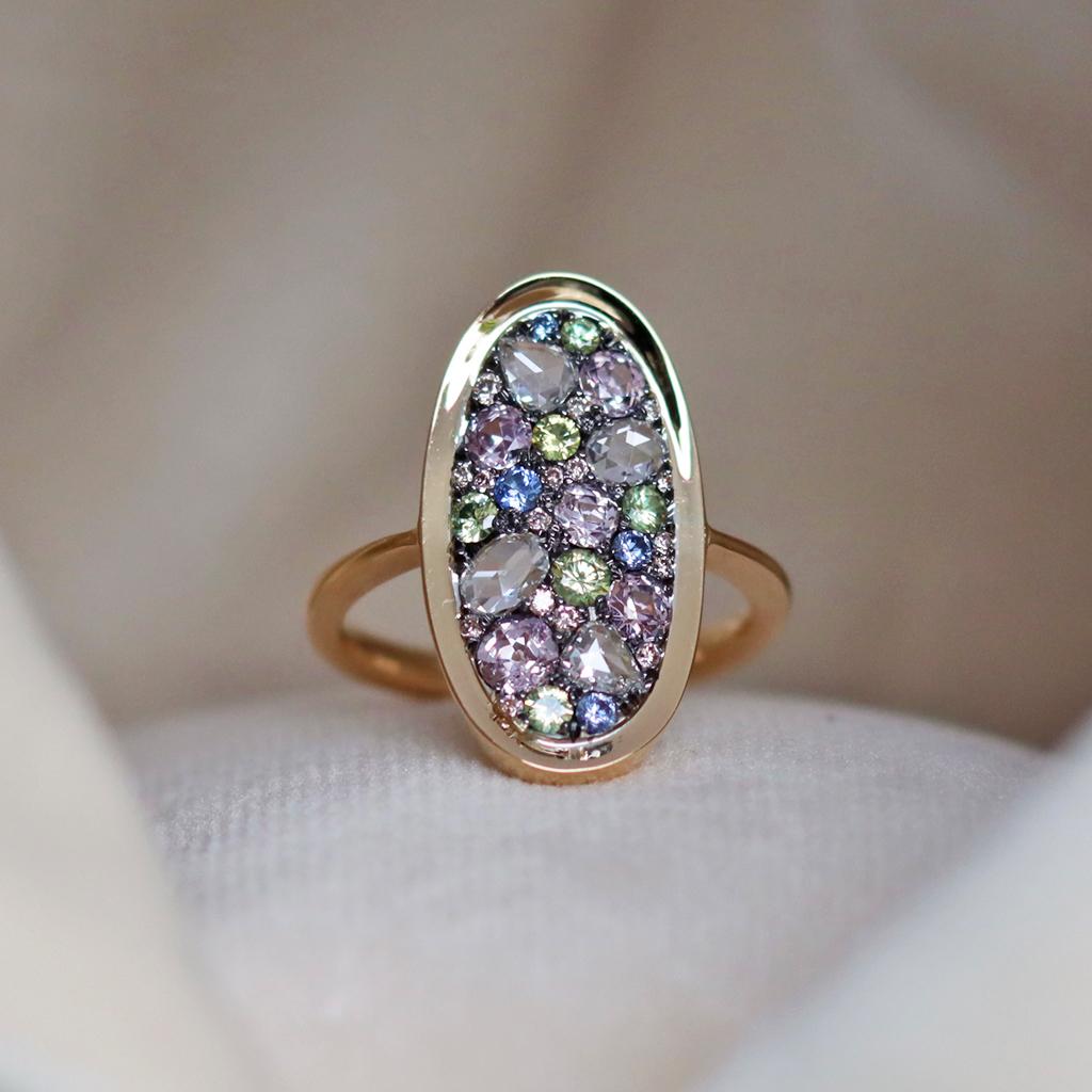 One of a kind Ring In Sparkling Subdued Colours Handmade in Belgium by Jewellery Artist Joke Quick, no casting or printing envolved, in 18K Yellow gold 5 g. & blackened sterling silver 1.1 g. (The stones are set on silver to create a black