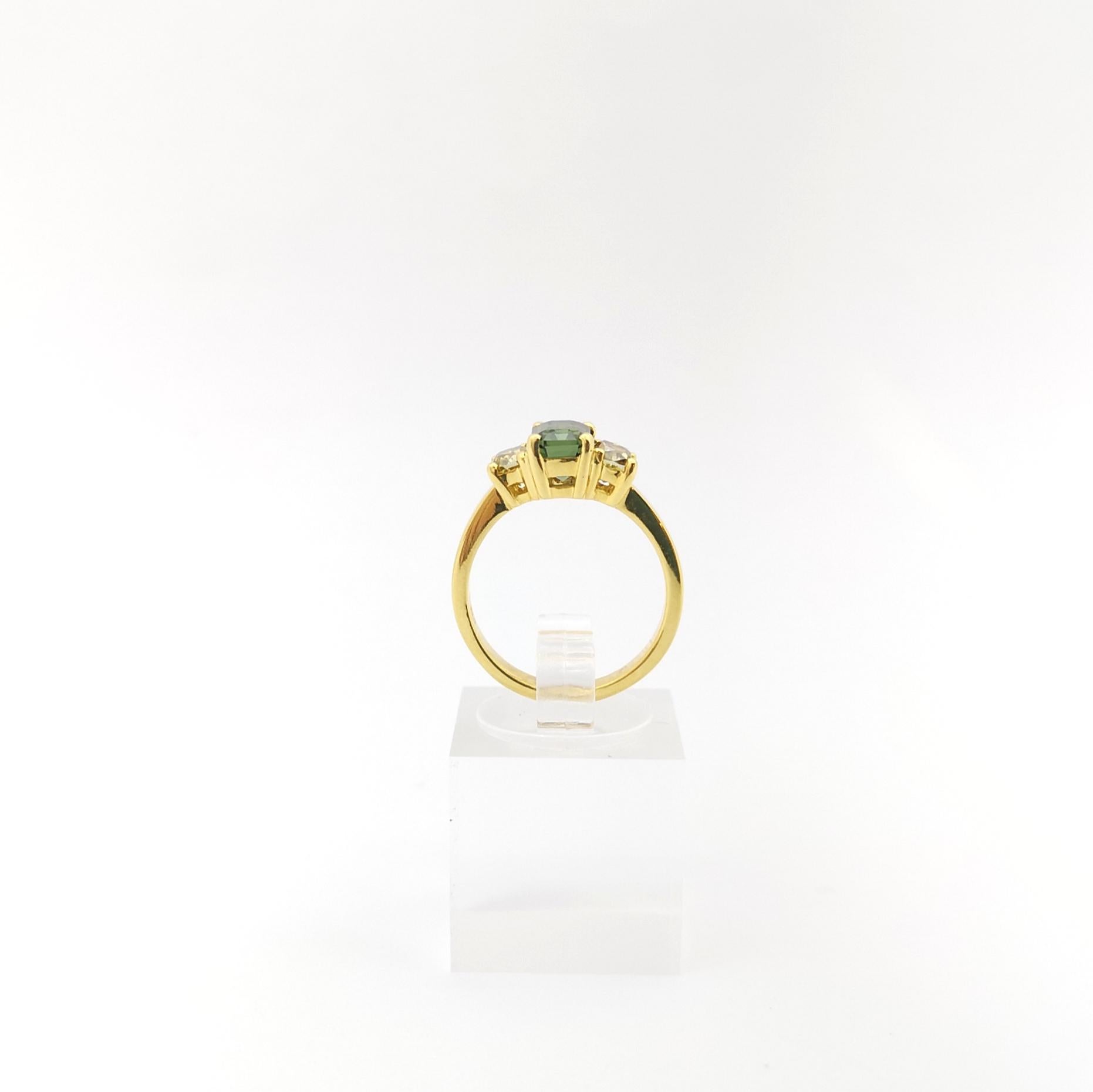 Demantoid with Yellow Diamond Ring set in 18K Gold Settings For Sale 4