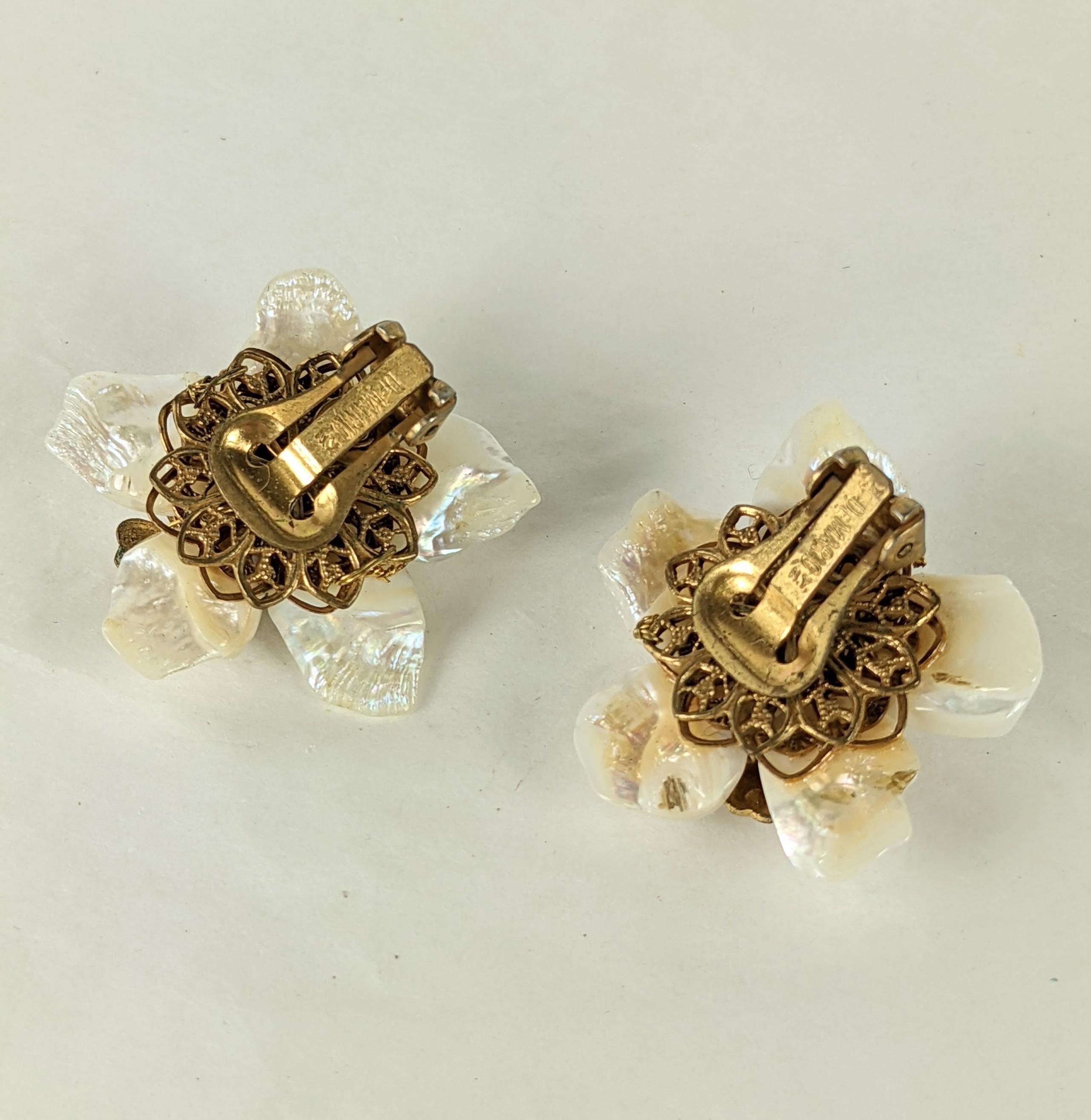 DeMario Mother of Pearl Flower Earrings In Good Condition For Sale In New York, NY