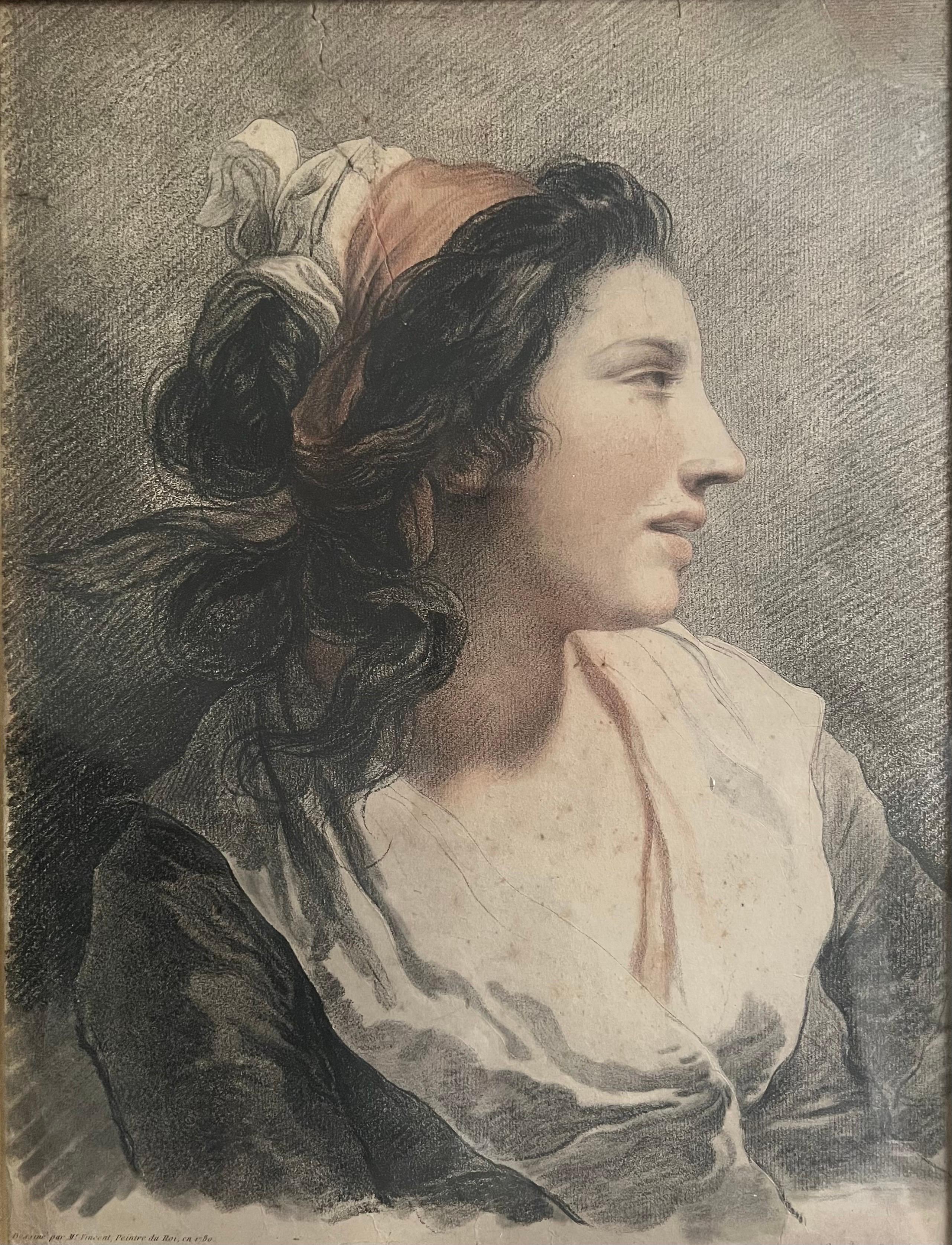 Ein charmanter Druck aus der Zeit Ludwigs XVI., der das Profil einer jungen Frau mit rotem Kopftuch zeigt, nach dem Maler François-André Vincent (1746-1816), einem der Meister des französischen Neoklassizismus. Als Schüler von Joseph-Marie Vien, dem