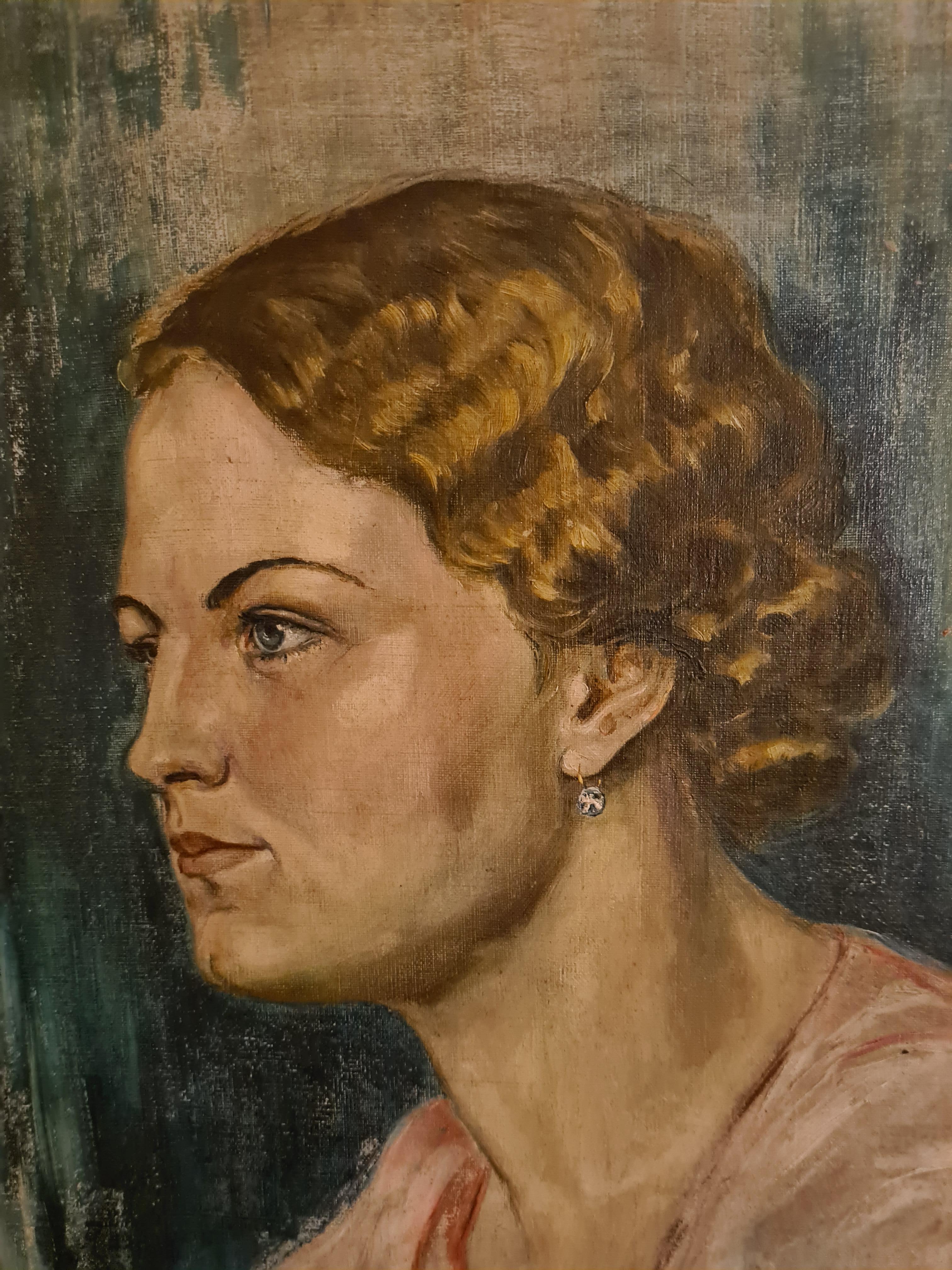 Portrait de la société Art déco française des années 1930, Lady with a Diamond Earring - Marron Portrait Painting par Dembinski