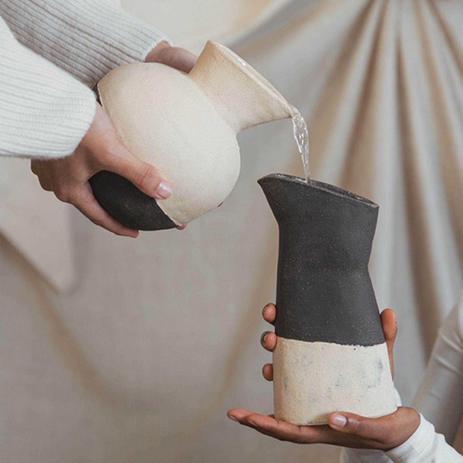 Grès porcellanato Vaso d'acqua Deméter di Studio A in vendita