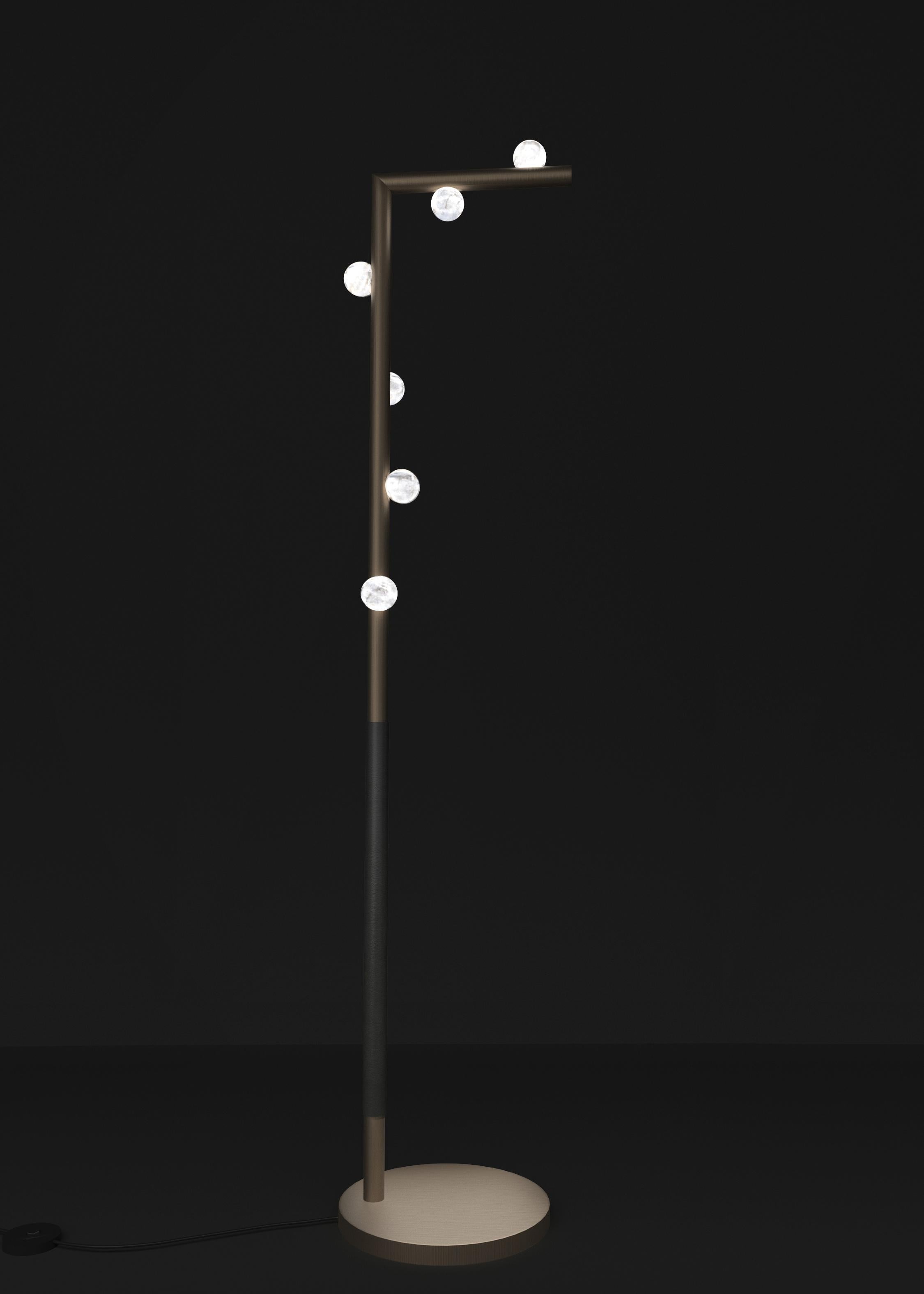 Demetra Brushed Burnished Metal Floor Lamp by Alabastro Italiano
Dimensions: D 30 x W 37 x H 158 cm.
Materials: White alabaster, metal and leather.

Available in different finishes: Shiny Silver, Bronze, Brushed Brass, Ruggine of Florence, Brushed