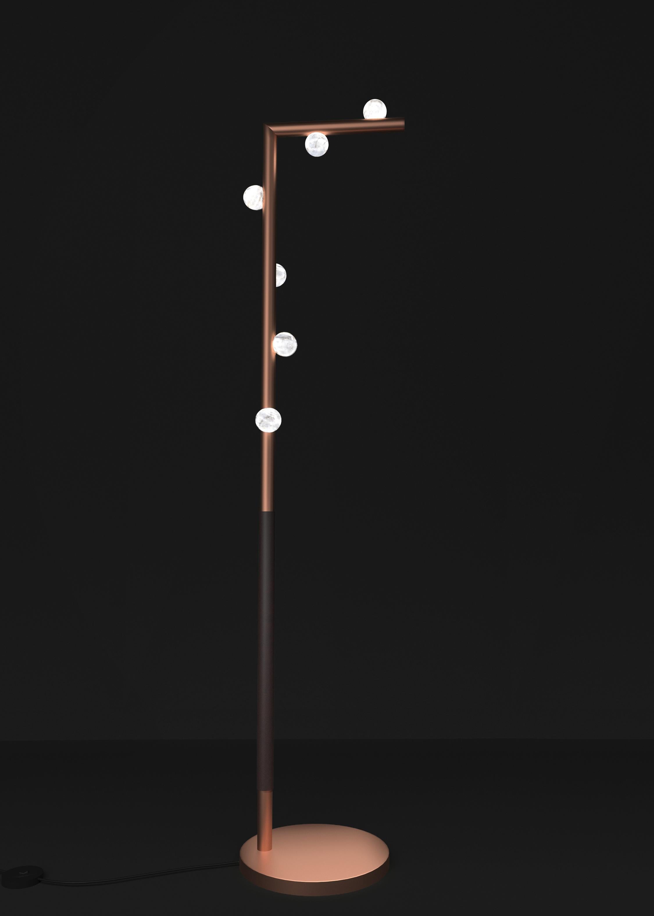 Demetra Copper Floor Lamp by Alabastro Italiano
Dimensions: D 30 x W 37 x H 158 cm.
Materials: White alabaster, copper and leather.

Available in different finishes: Shiny Silver, Bronze, Brushed Brass, Ruggine of Florence, Brushed Burnished, Shiny