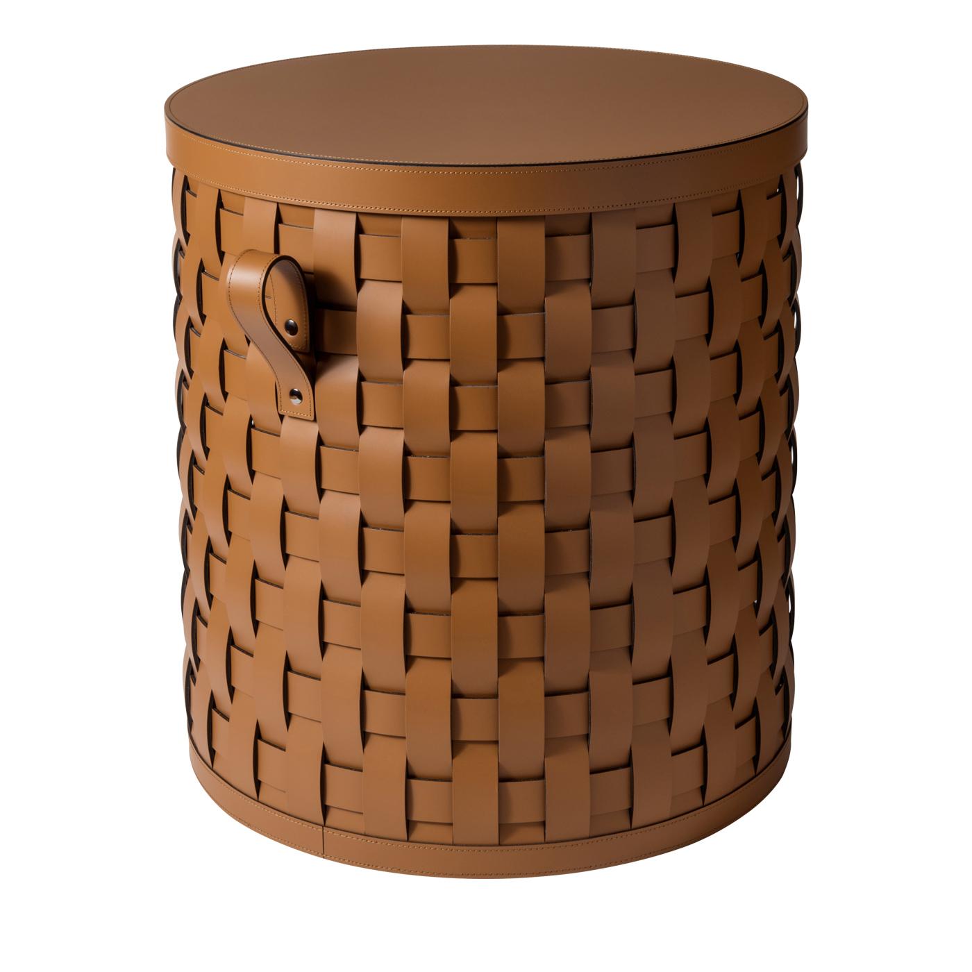 Handcrafted from eco-friendly leather in a woven weave finish, this exquisite basket is the ideal solution to keep any area organized. Part of the Demetra series, this small basket, which features a lid to promote a clutter free space, is made of
