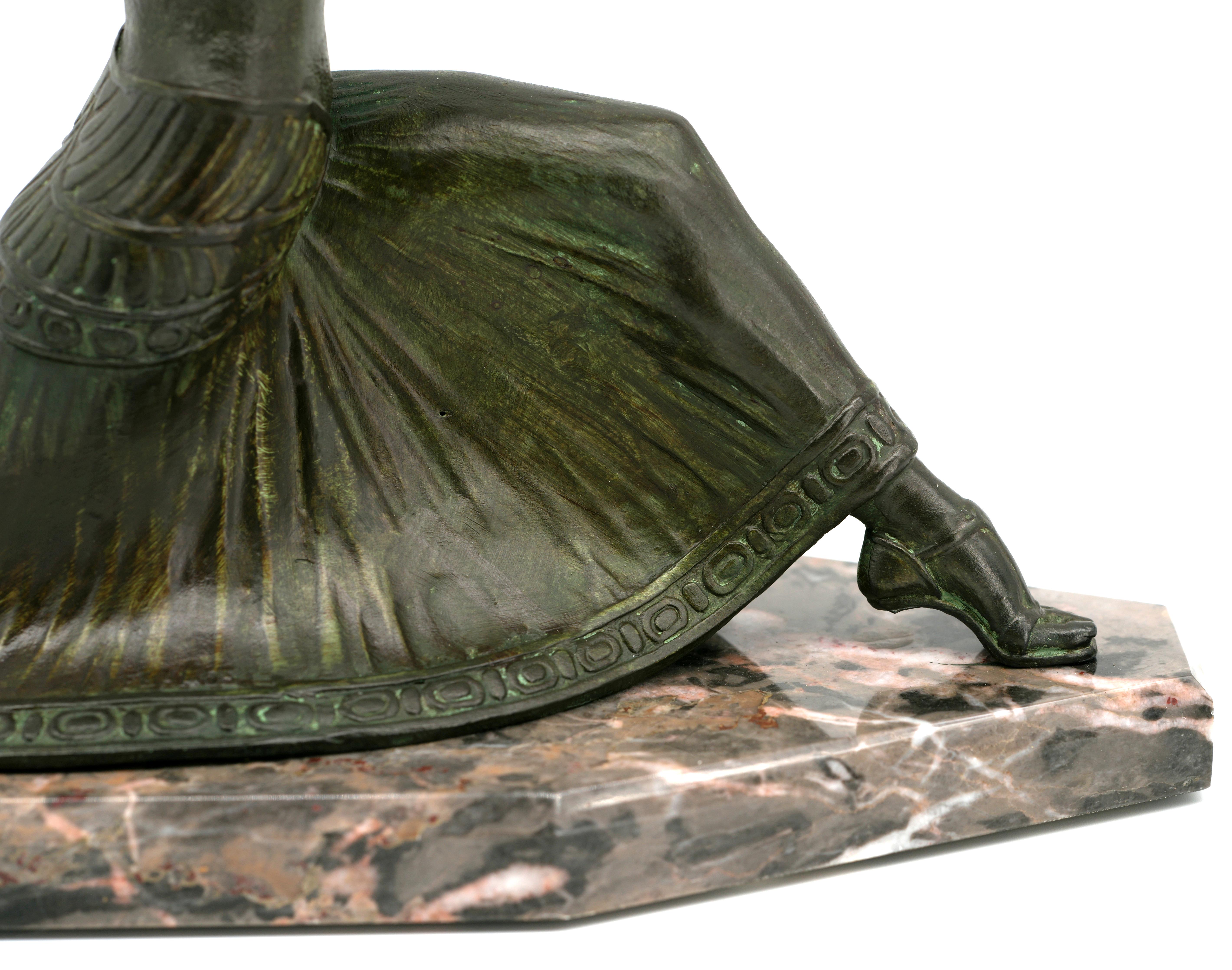 Demetre Chiparus Art Deco Dancer Sculpture, 1920 In Excellent Condition For Sale In Saint-Amans-des-Cots, FR