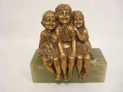 Seltene Bronzeskulpturgruppe „Sitzmöbel“ von Demetre Chiparus, 3 Kinder, Version