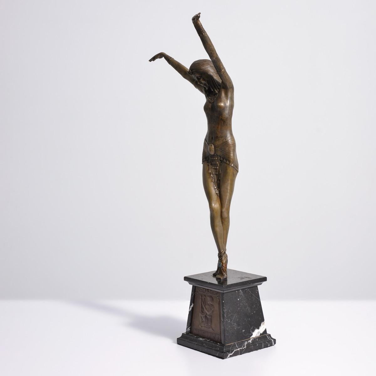 Demetre Chiparus Bronzeskulptur, weiblicher Akt, Demetre im Angebot 2