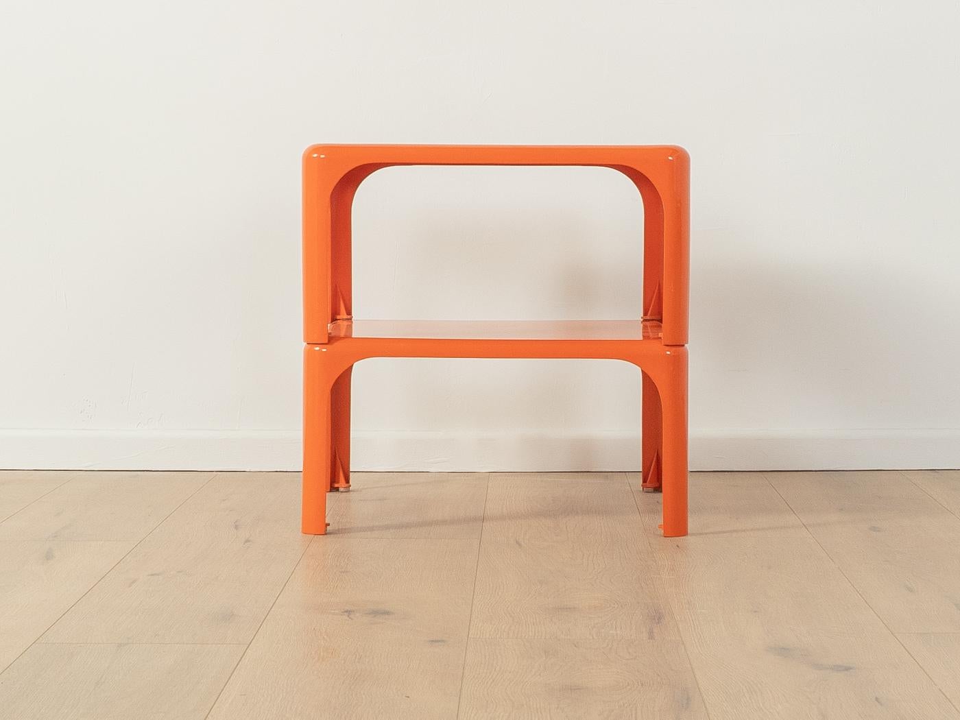 Milieu du XXe siècle DEMETRIO 45 tables d'appoint Vico Magistretti, Artemide en vente