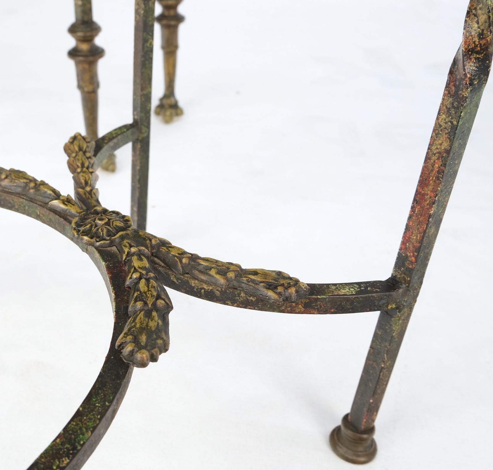 Demi Lune Bronze verzierter, kleiner Konsolentisch mit Stühle in Mint mit Verzierungen im Angebot 11