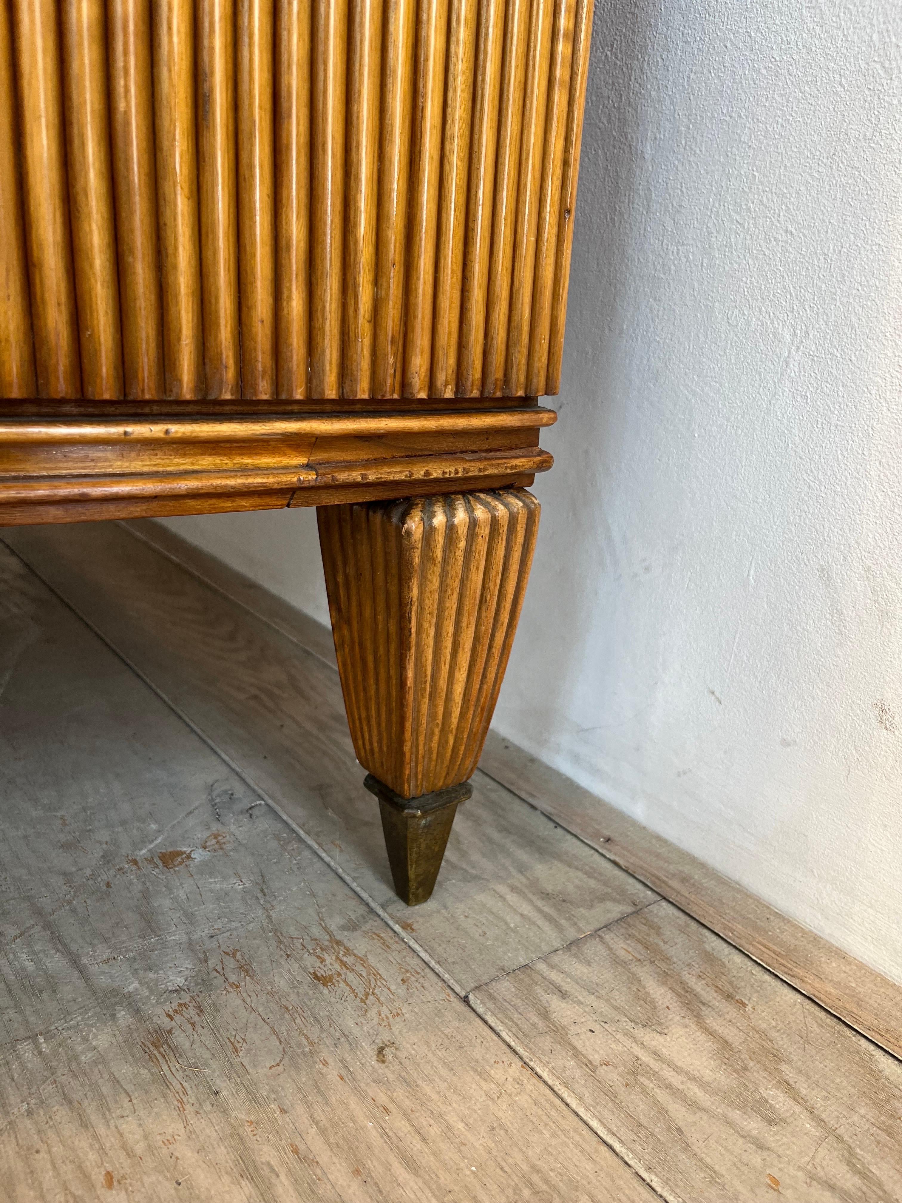 Demi Lune Commode by Paolo Buffa, 1940s For Sale 4