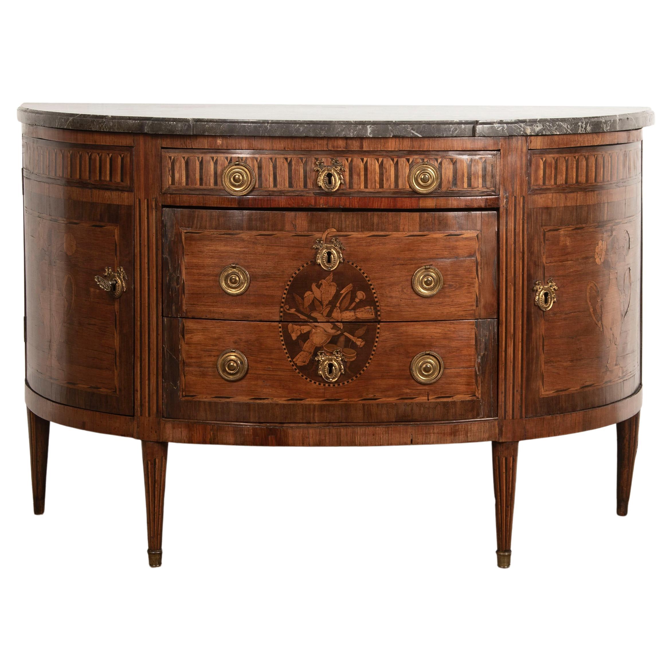 Demi-Lune Commode