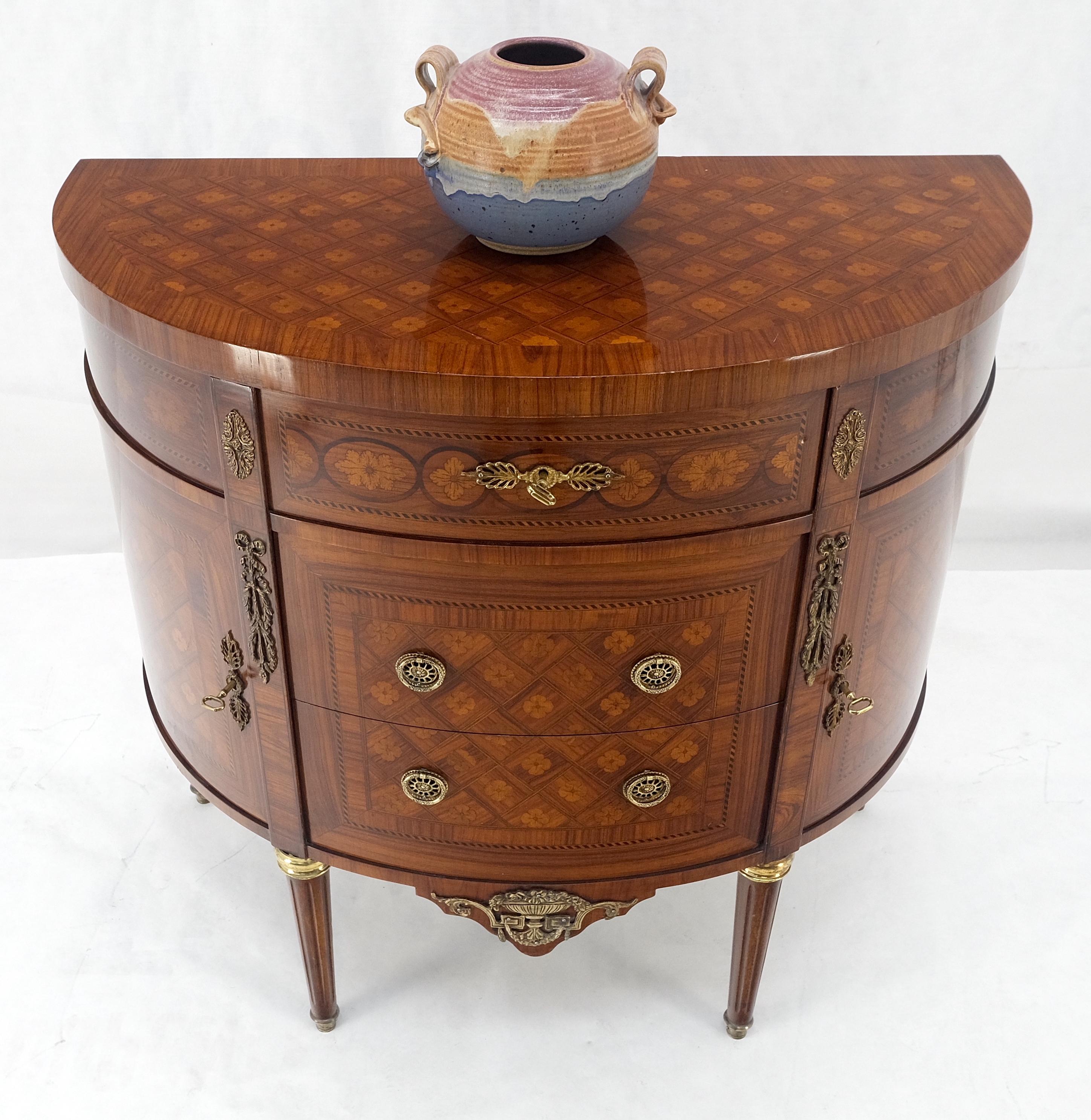 Demi Lune Français Louis XV Commode 3 Tiroirs Marqueterie Bronze MINT en vente 14
