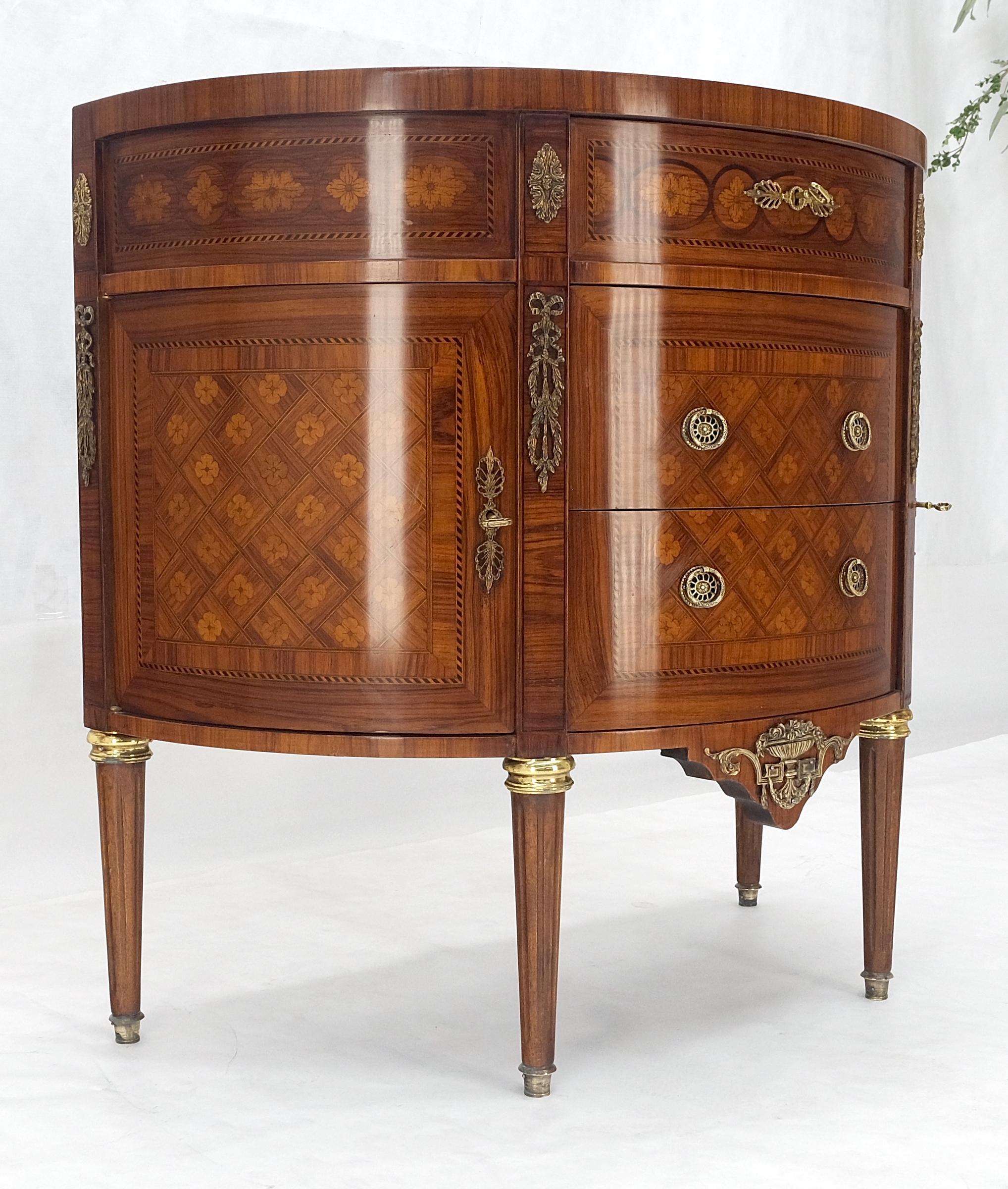 Demi Lune Français Louis XV Commode 3 Tiroirs Marqueterie Bronze MINT en vente 15