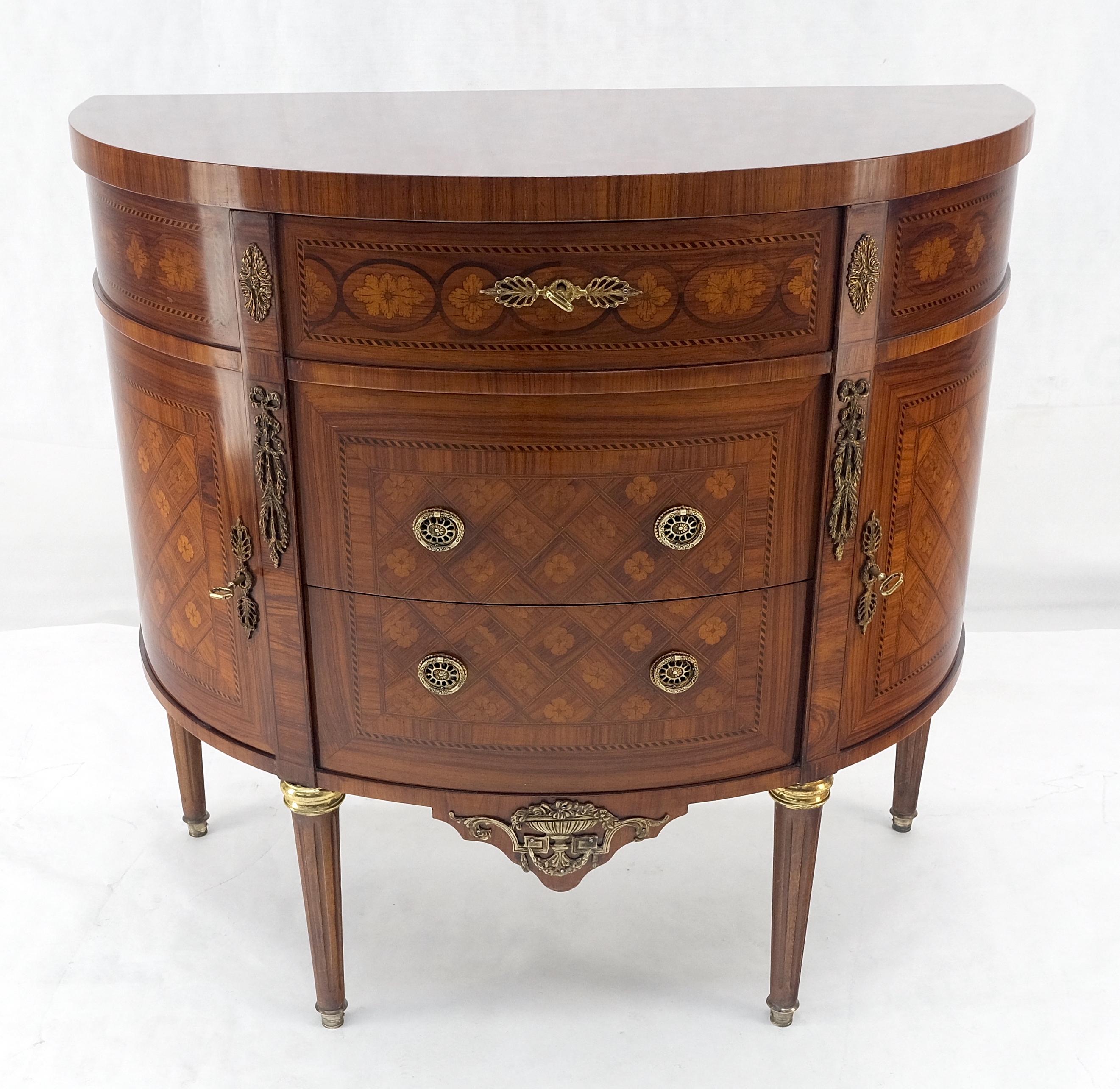 Demi Lune Français Louis XV Commode 3 Tiroirs Marqueterie Bronze MINT en vente 2
