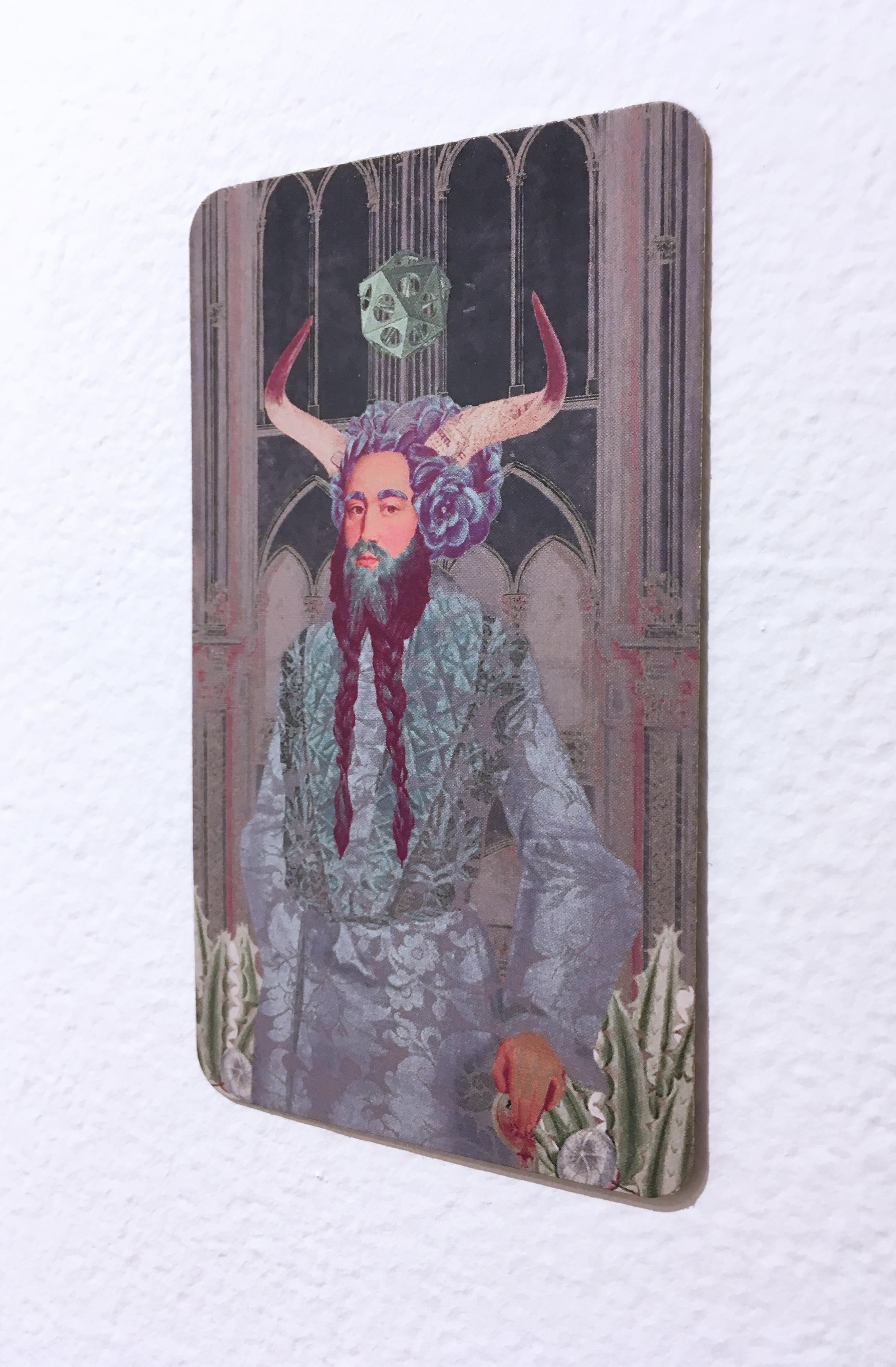 Toro, 2018, stampa, figurativa, oro, tarocchi, segno zodiacale, oroscopo, arte cosmica - Print Contemporaneo di Deming King Harriman
