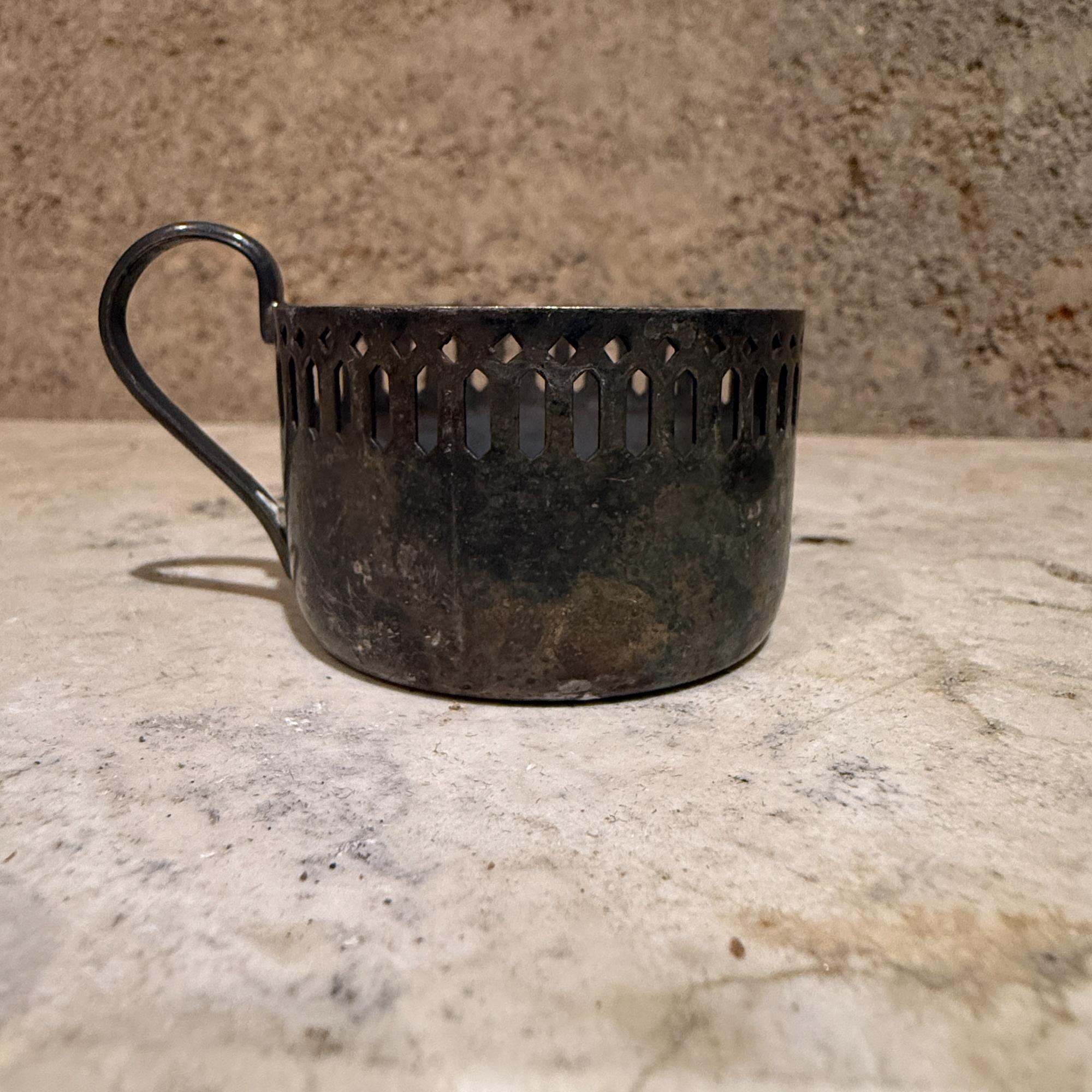 Juego de 6 portavasos y platito de plata Demitasse by Selandia Silver Brasil Moderno de mediados de siglo en venta