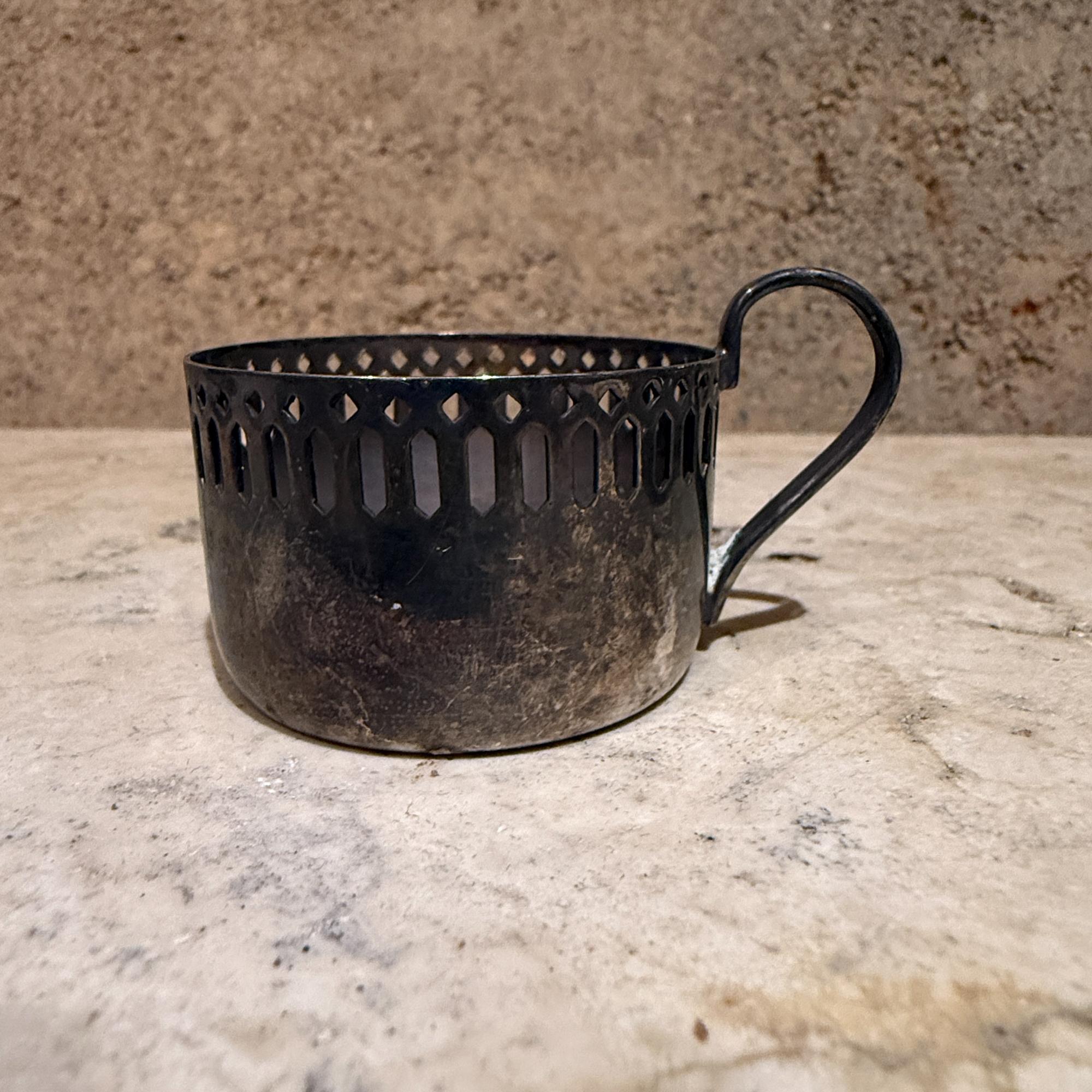 Juego de 6 portavasos y platito de plata Demitasse by Selandia Silver Brasil en Bueno estado para la venta en Chula Vista, CA