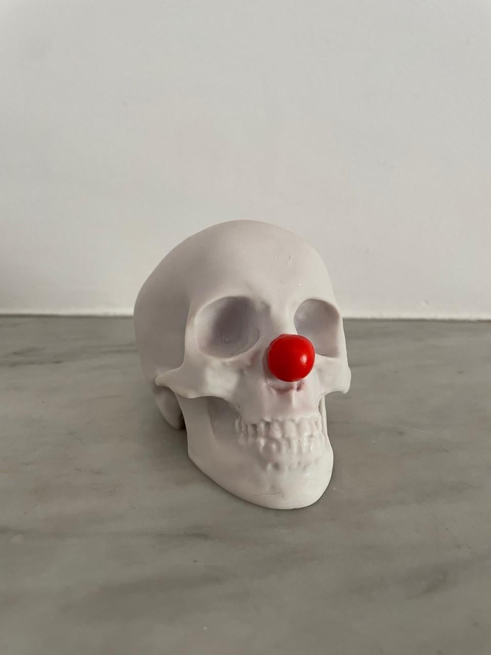 Skull Clown  - Gray Figurative Sculpture by Demo