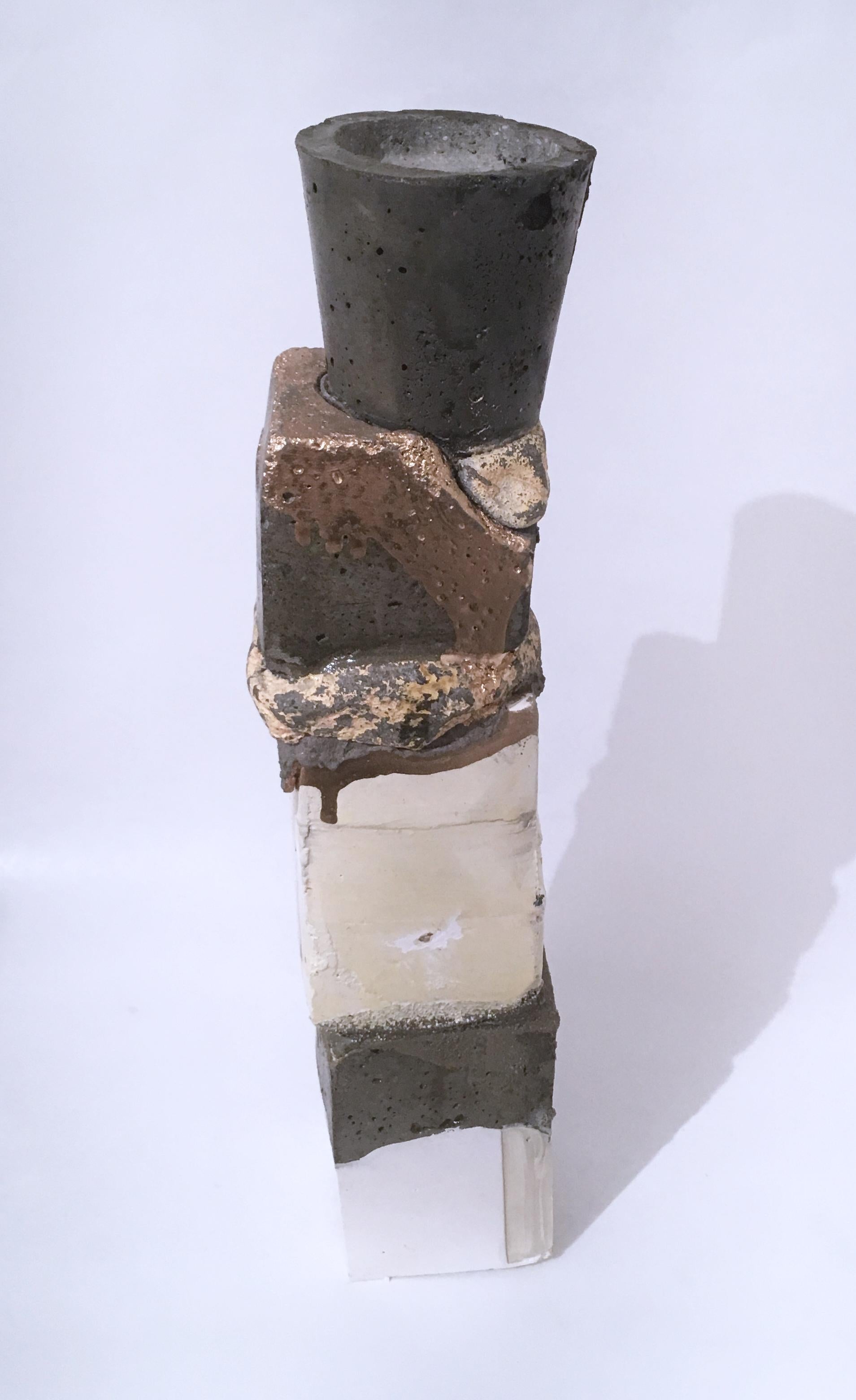 Escultura votiva en capas (gotas de oro), 2020 en venta 2
