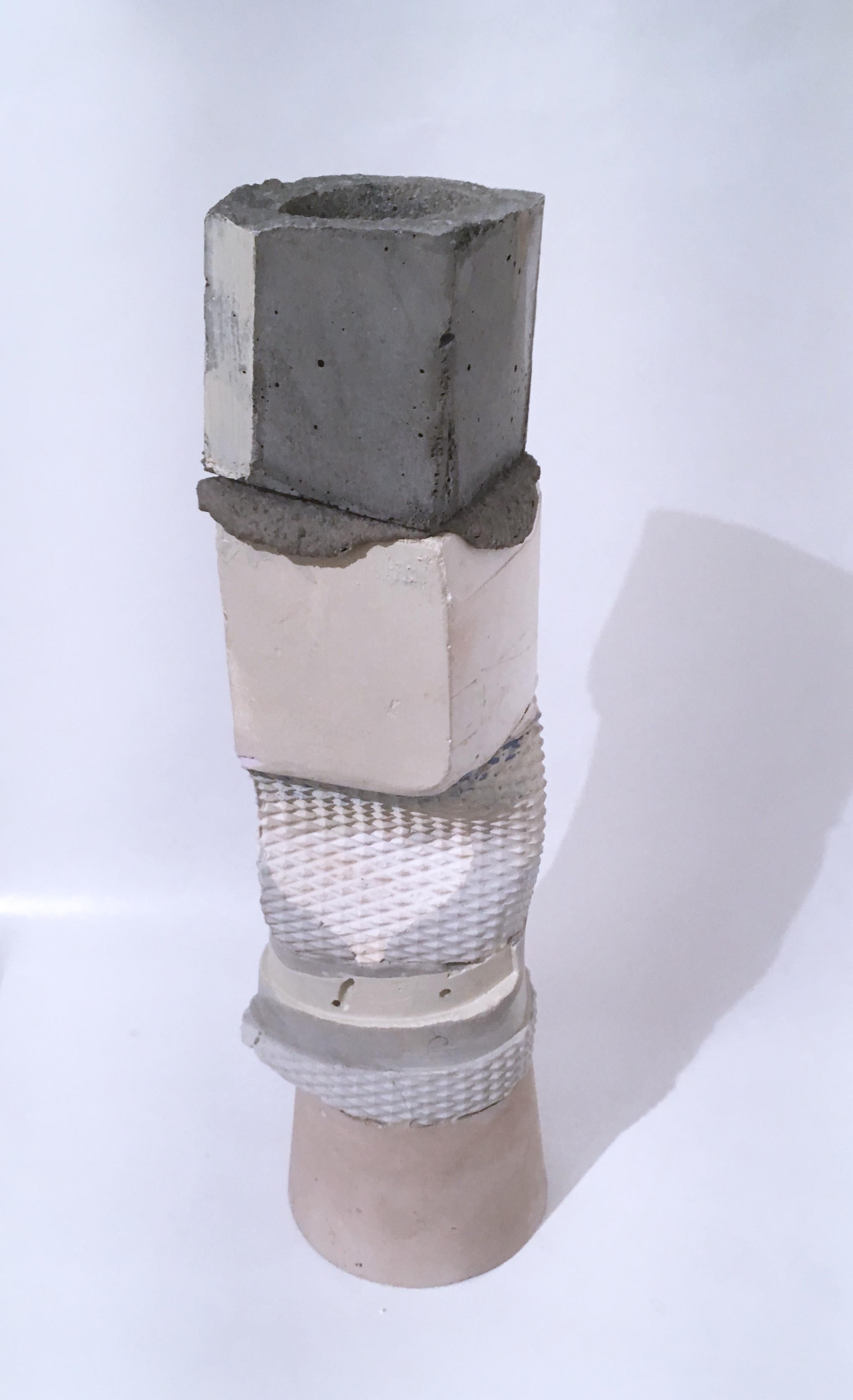 Mehrlagige Votive-Skulptur (Rosa/Grau/Weiß), 2020 im Angebot 1