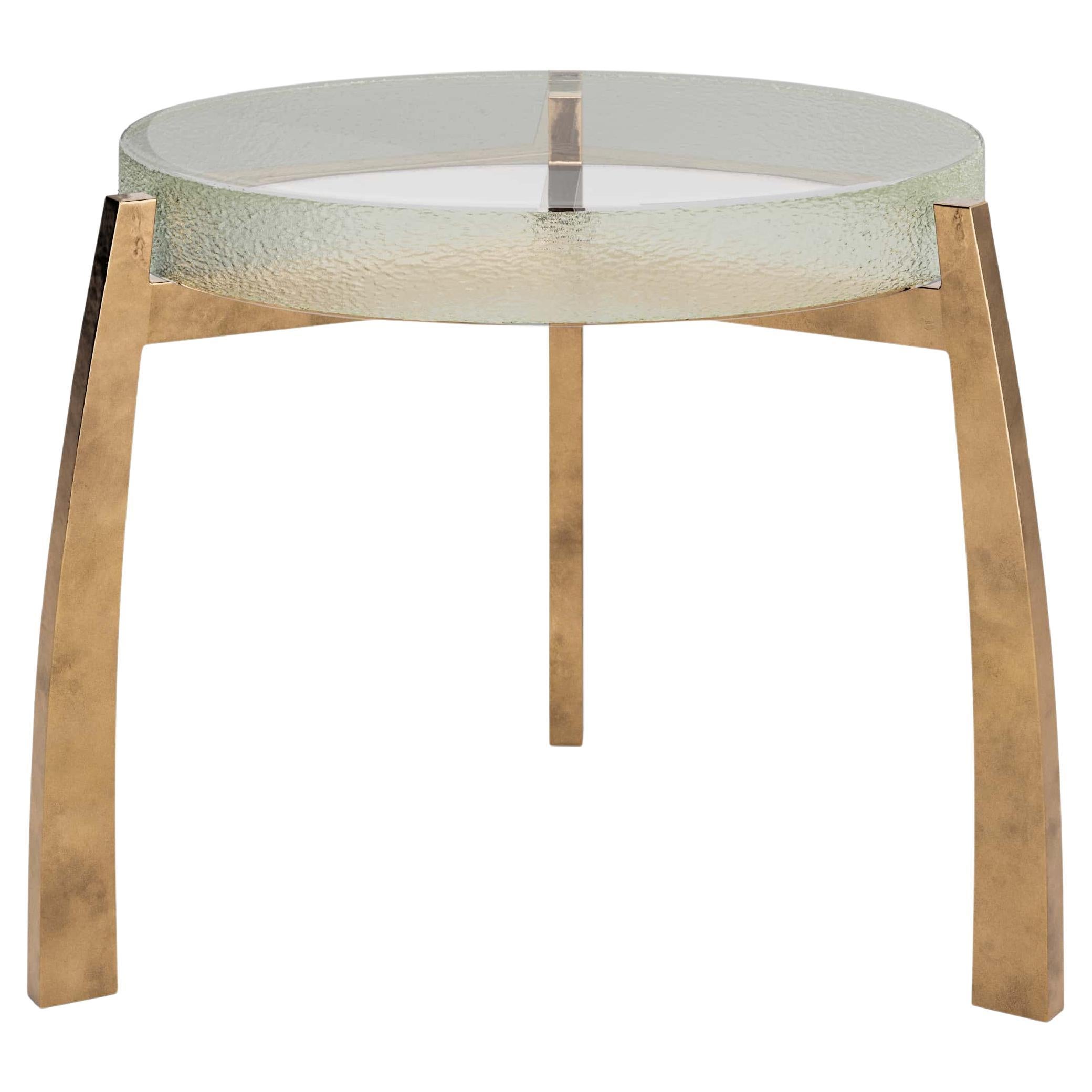 Mesa auxiliar Denali de Brian Chaaban