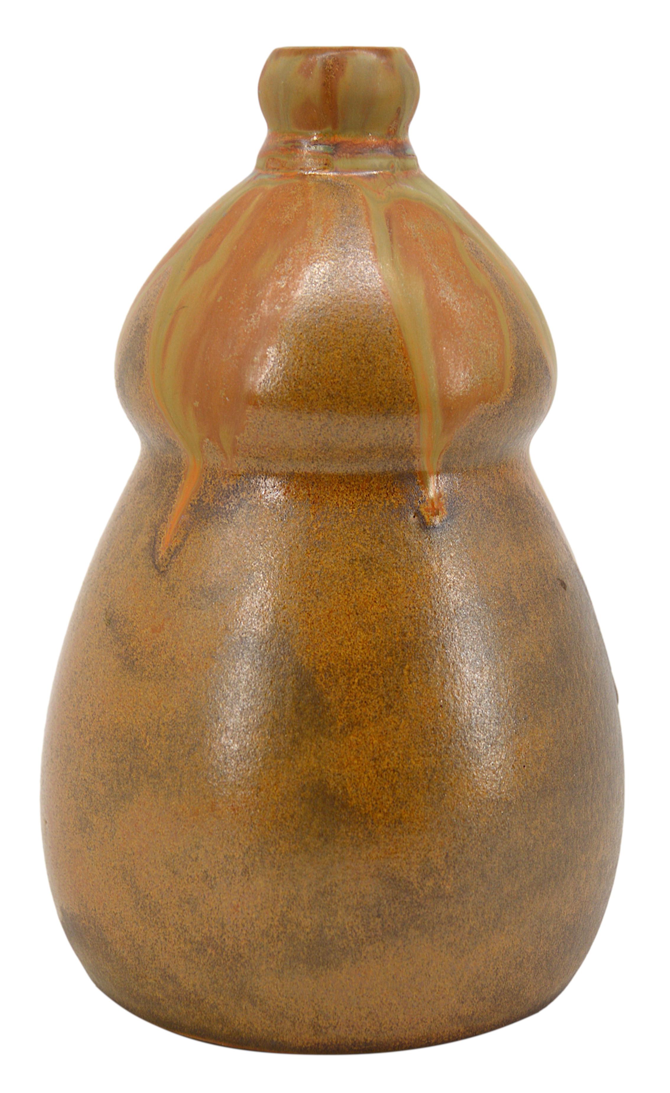 Art déco Bouteille en grès Art Déco française Denbac pour Cointreau 1920 en vente