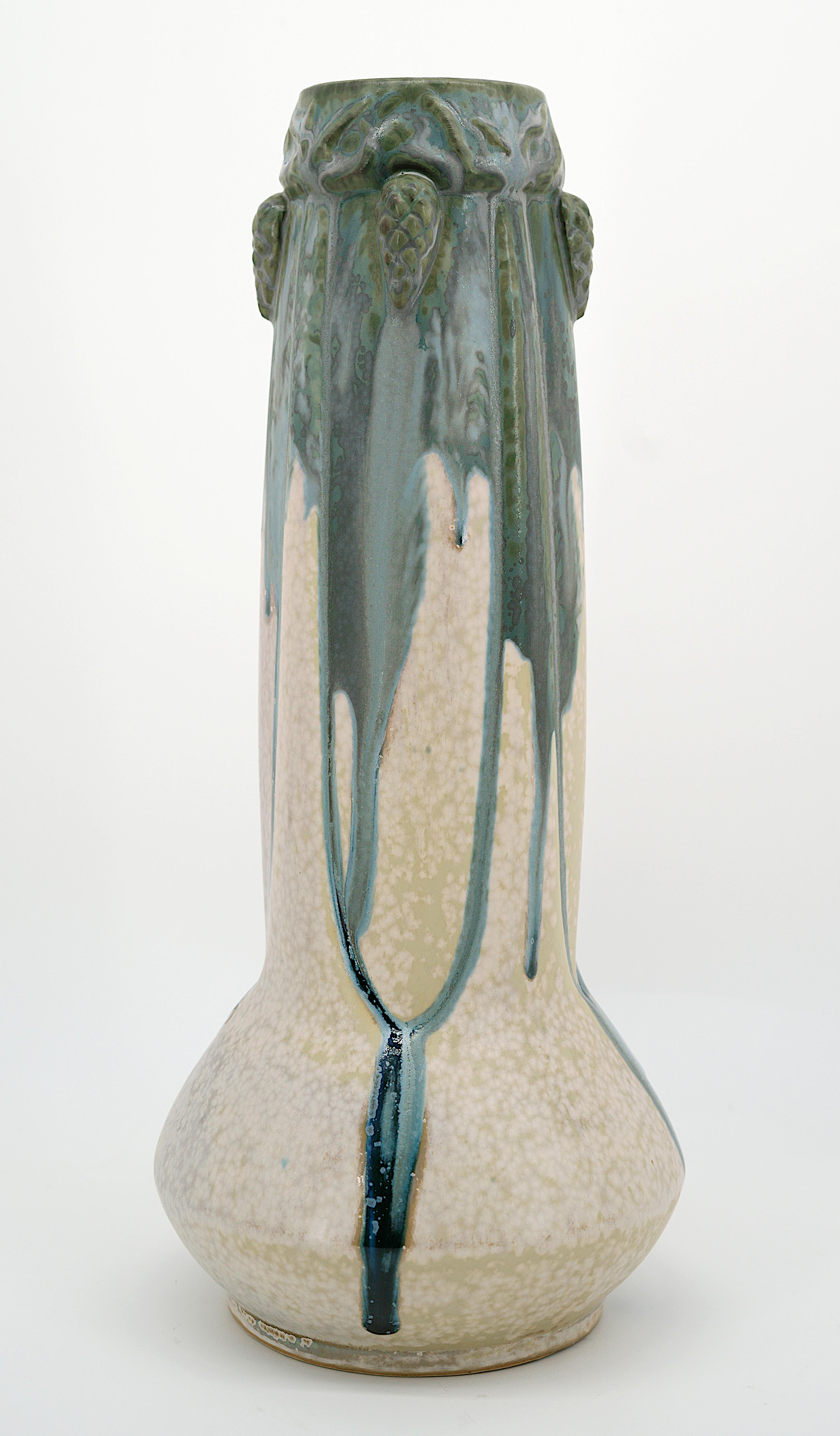 French Art Deco stoneware pine cone vase by DENERT & BALICHON (Vierzon), France, ca.1920. Height : 11.4